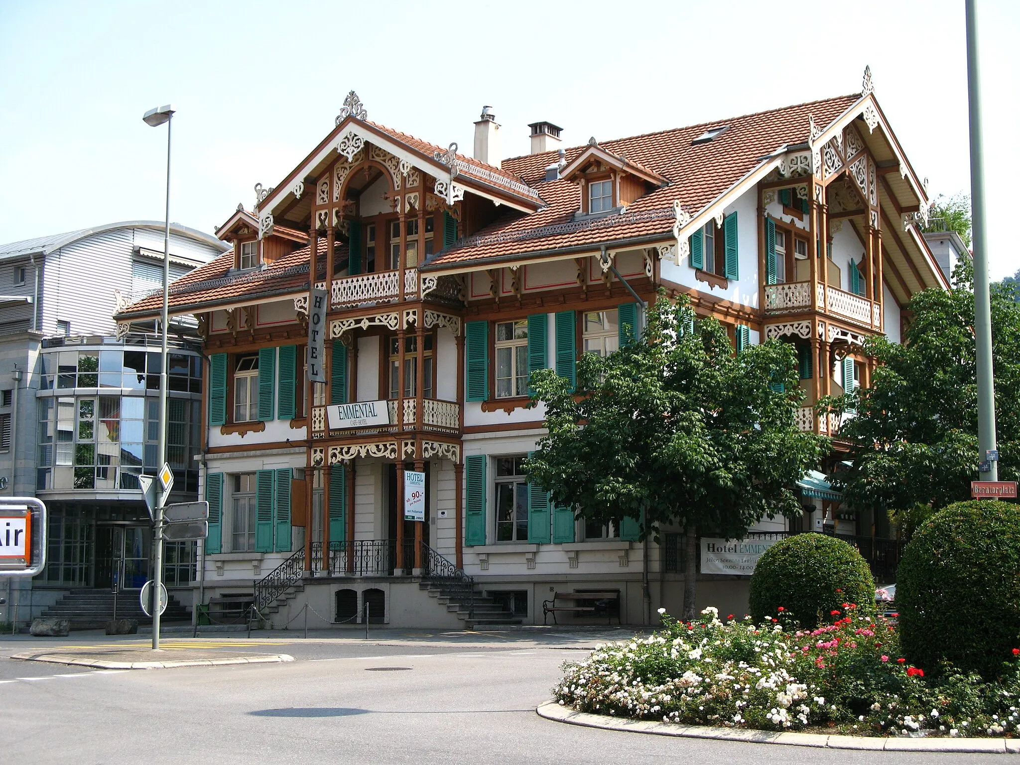 Photo showing: Hotel Emmental, Thun, Switzerland