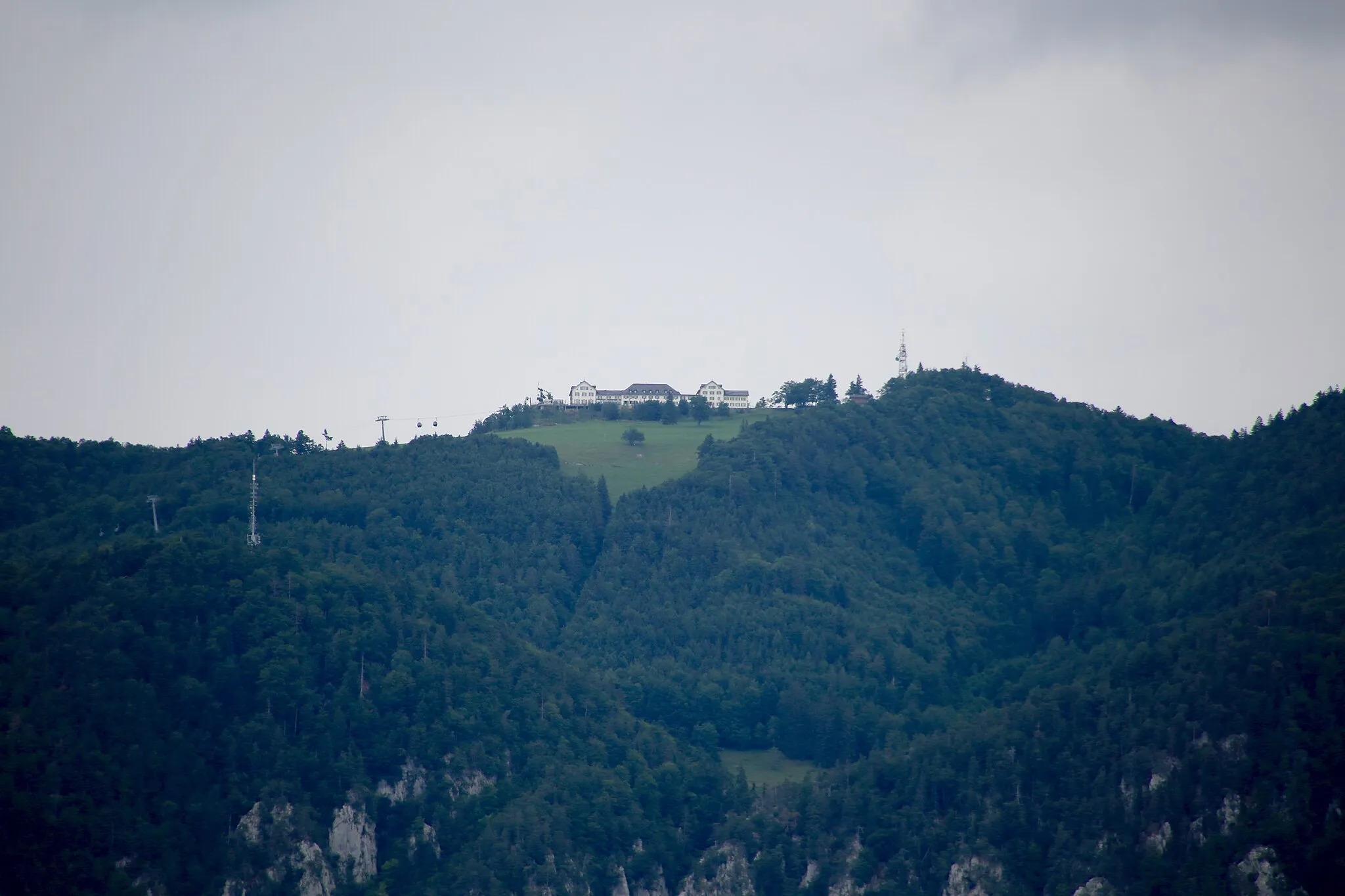 Photo showing: Tele-Aufnahme des Weissensteins vom Turm der St.-Ursenkathedrale