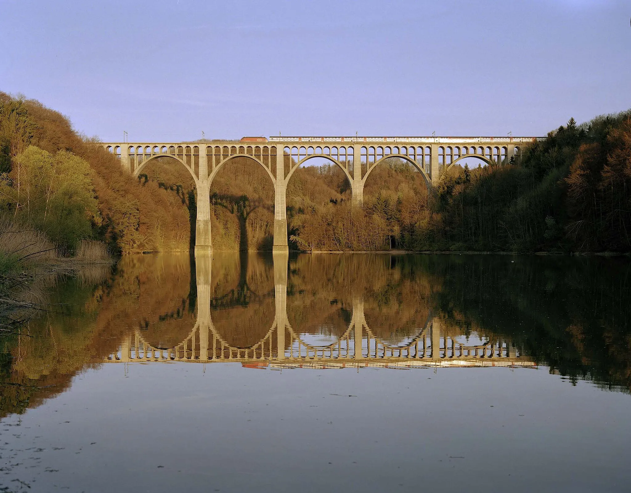 Photo showing: Neue Grandfey-Brücke