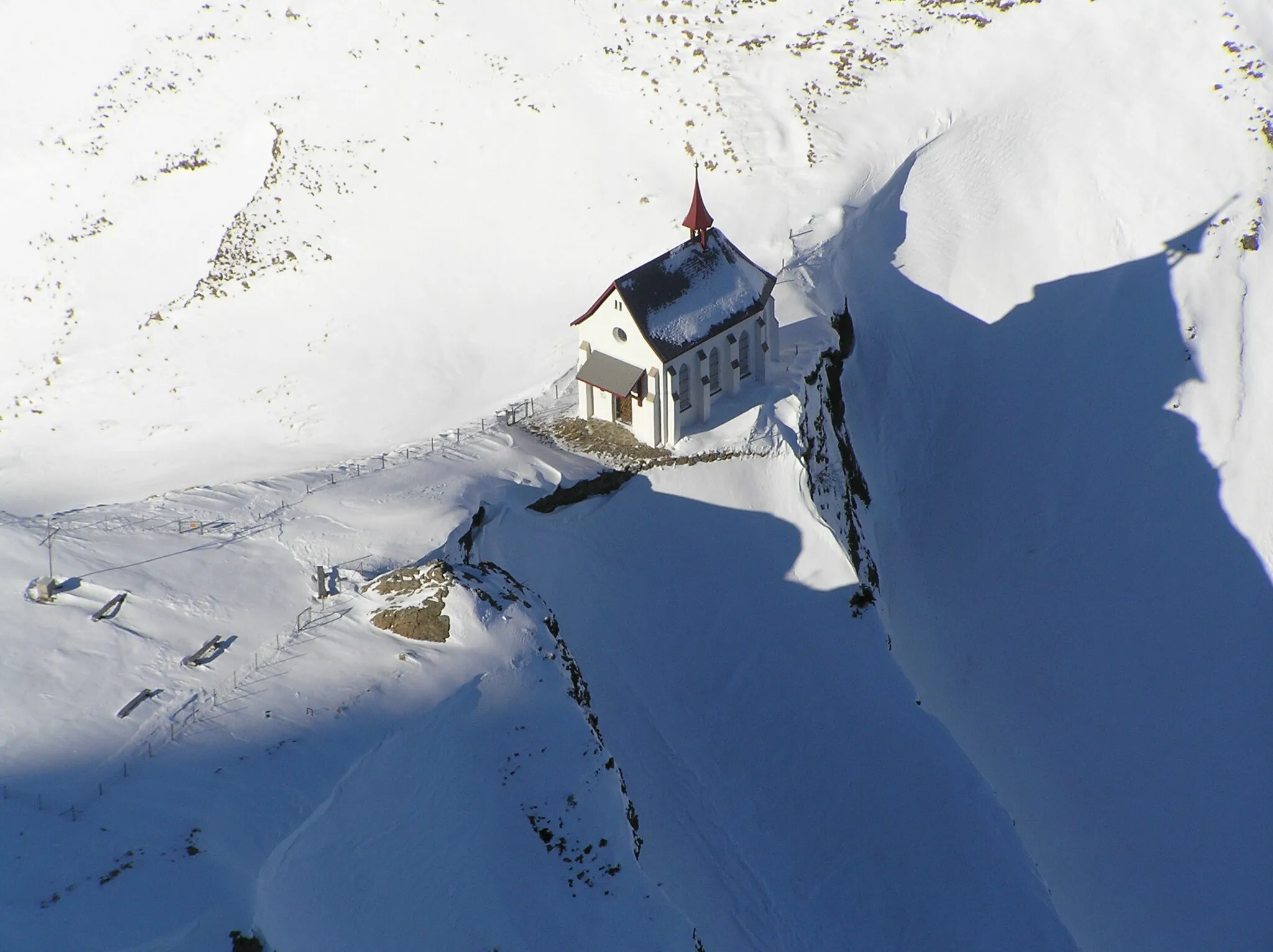 Photo showing: The Chapel Klimsenhorn (1864m) at the Pilatus Mountain near Luzern