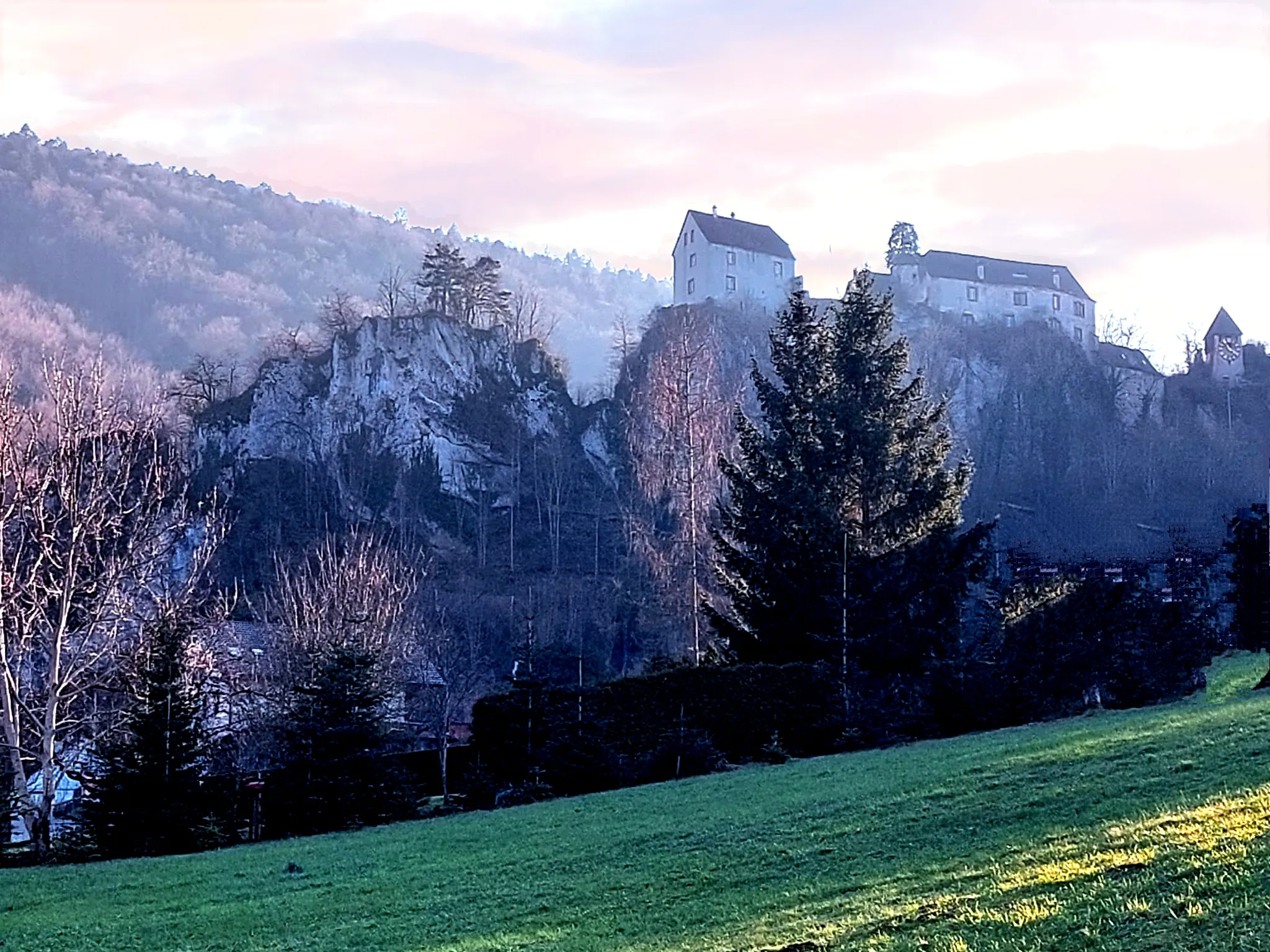 Photo showing: Burg im Leimental