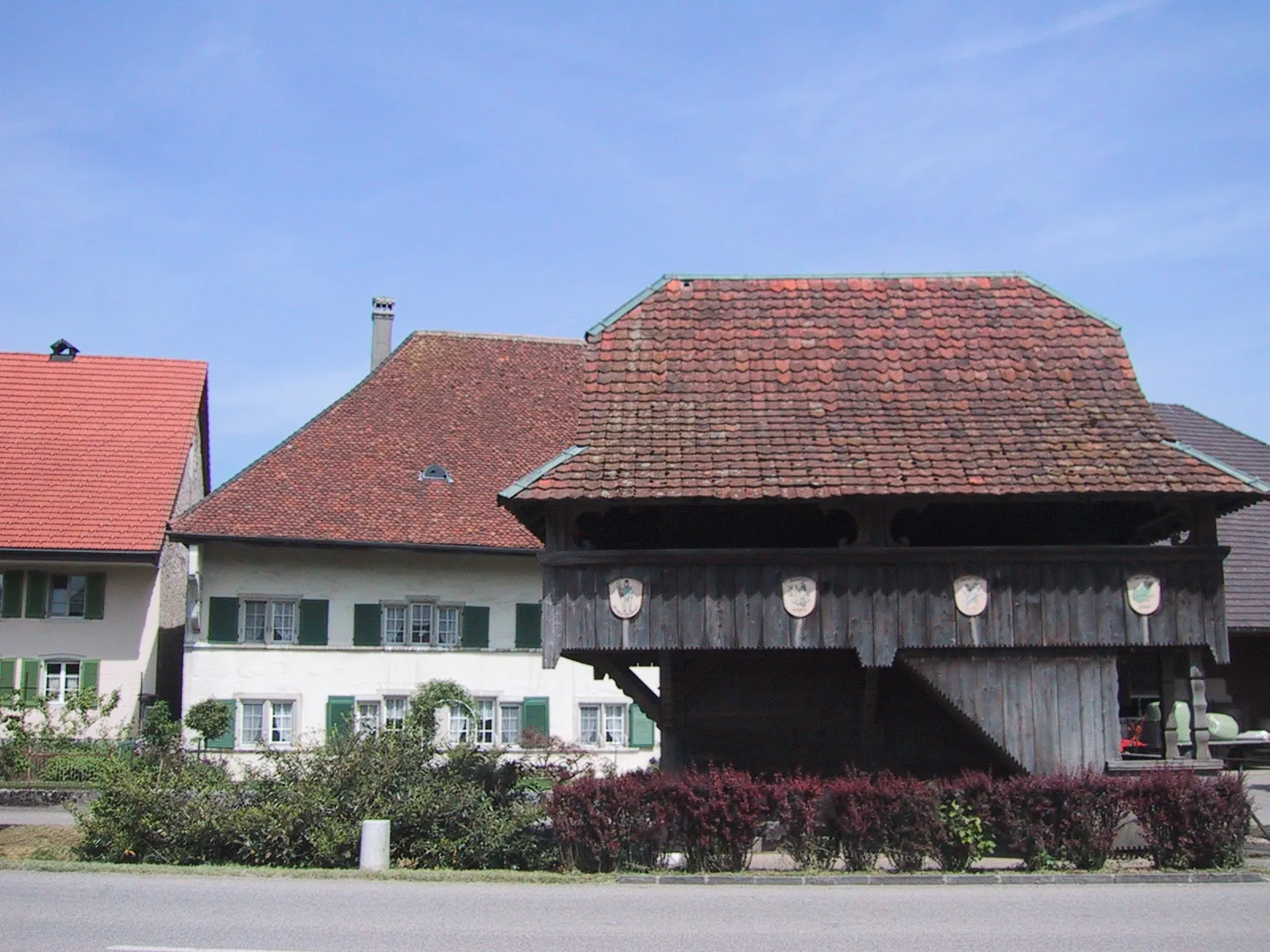 Photo showing: Haus an der Hauptstrasse in Neuendorf, Kanton Solothurn, Schweiz