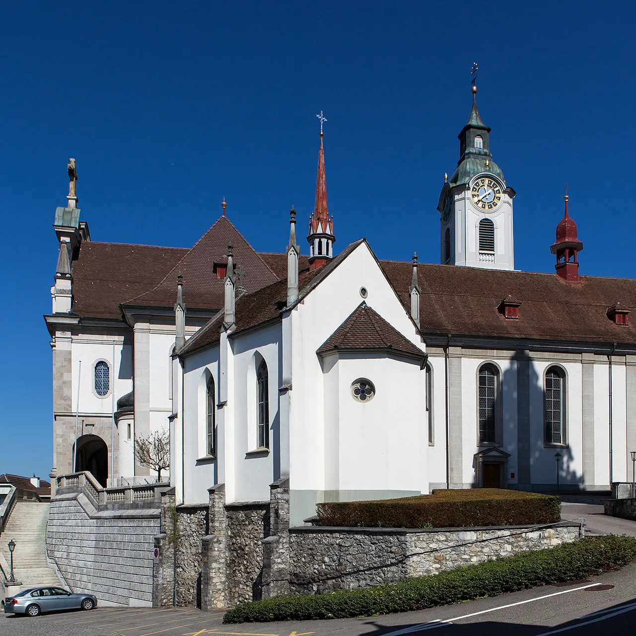 Photo showing: Pfarrkirche St. Pankratius und Elisabethenkapelle (ehem. Friedhofskapelle) in Hitzkirch (LU)