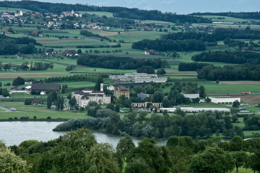 Photo showing: Kloster und fachmittelschule (Kantonsschule) Seetal in Baldegg Luzern. Kommende Hohenrain