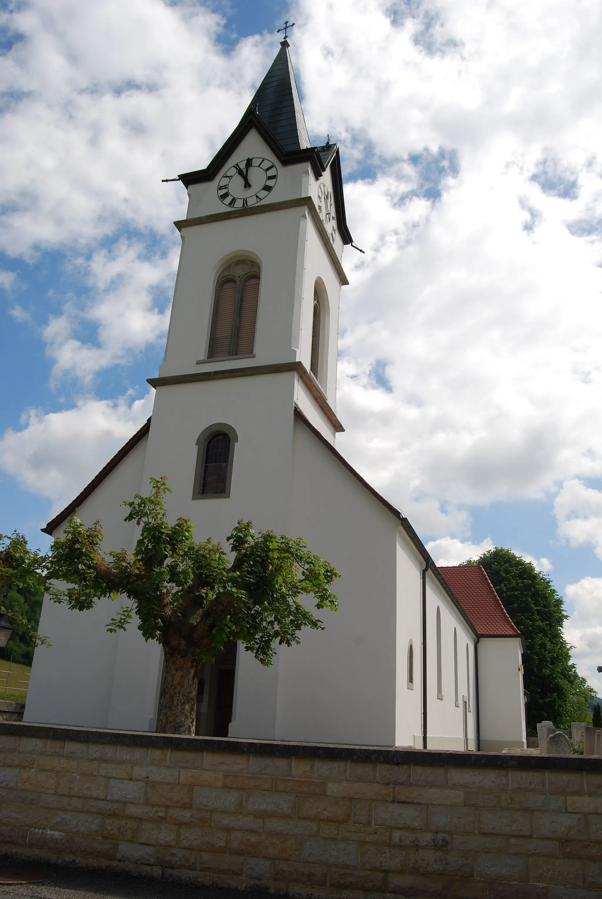 Photo showing: Church of Ifenthal, municipality Hauenstein-Ifenthal, canton of Solothurn, Switzerland