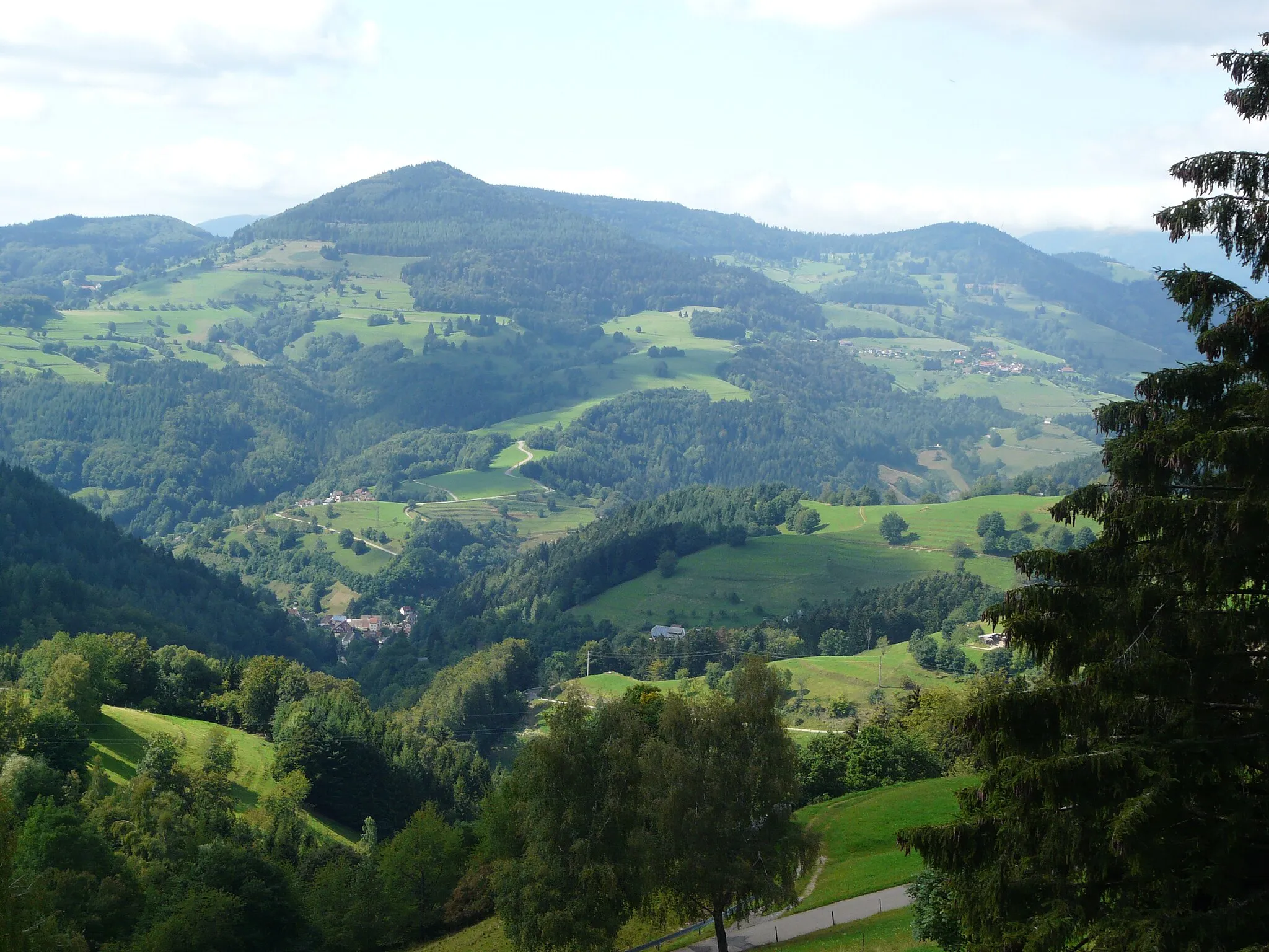 Photo showing: The mountains around Zell im Wiesental