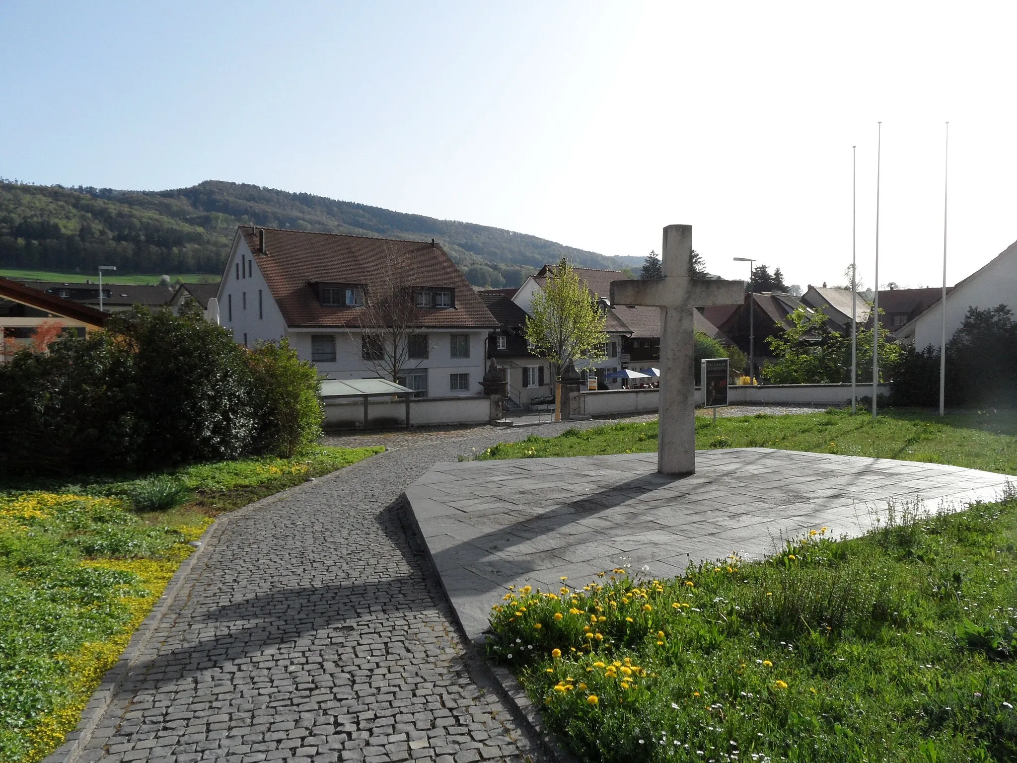 Photo showing: Part of Hofstetten, community of Hofstetten-Flüh, Canton of Solothurn, Switzerland.Seen from the church.