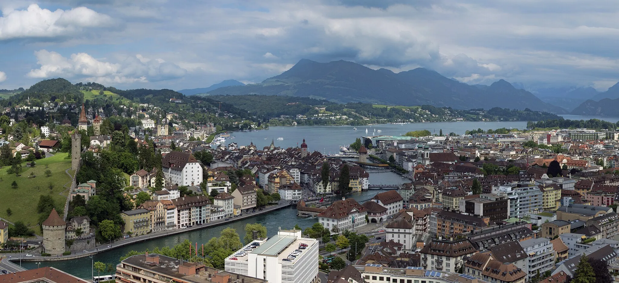 Photo showing: lucerne luzern switzerland panorama gutsch 2012