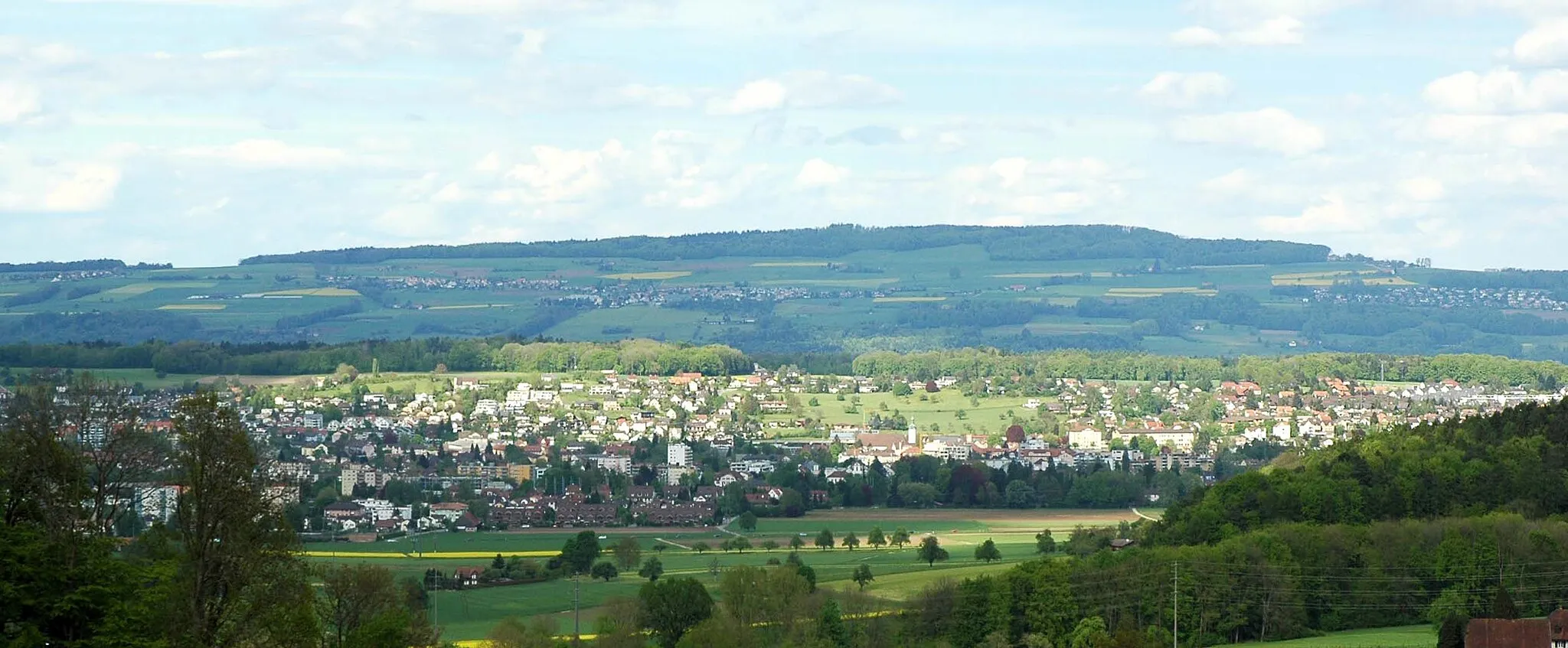 Photo showing: Wohlen im Kanton Aargau, aufgenommen vom Sandbühl bei Hilfikon