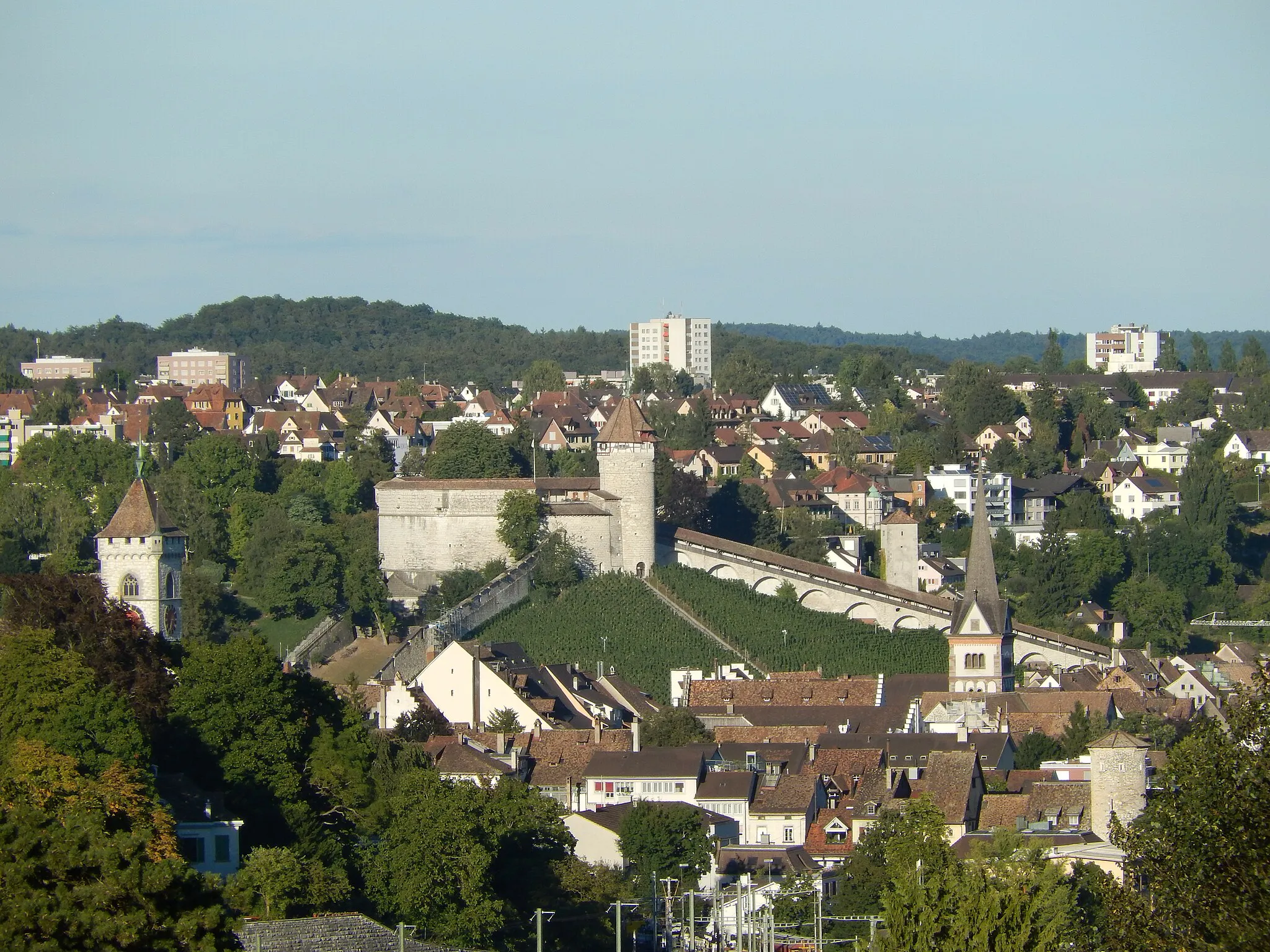 Photo showing: SICHT VON NEUHAUSEN NACH FESTUNG  SCHAFFHAUSEN  3.9.2013