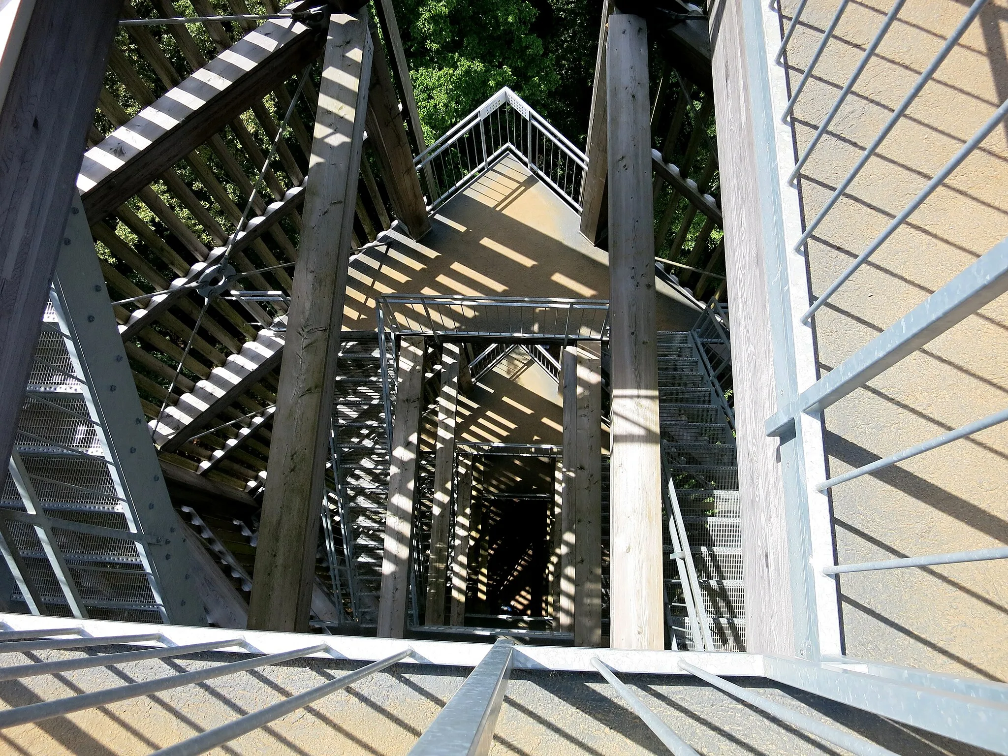 Photo showing: Treppen des Cheisacherturmes
