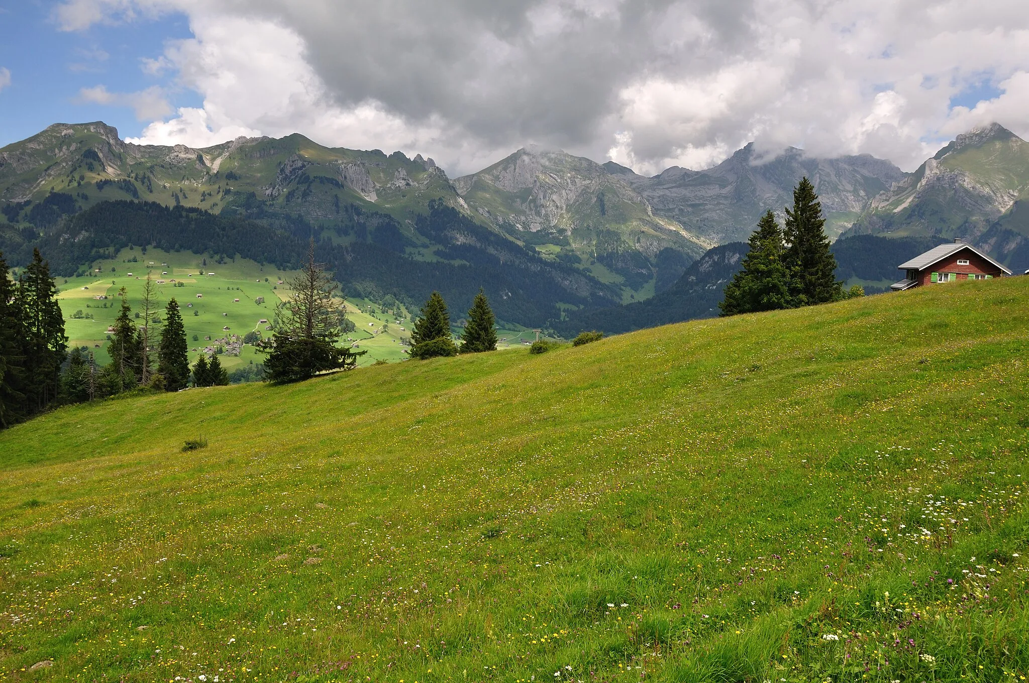 Photo showing: Switzerland, Canton of St. Gallen, hiking from Starkenbach to Iltios