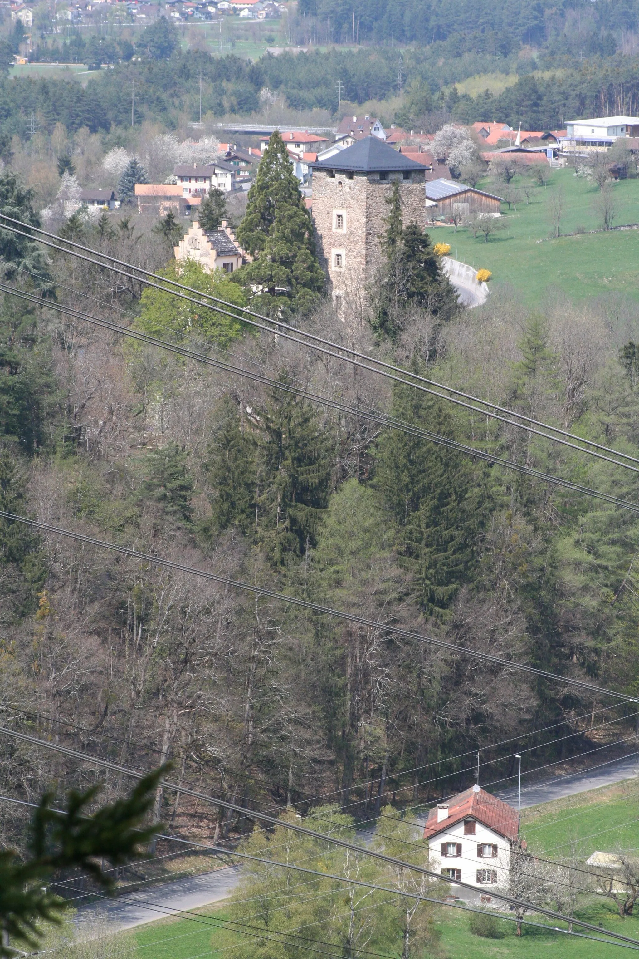 Photo showing: Schloss Baldenstein, Ansicht von Südosten