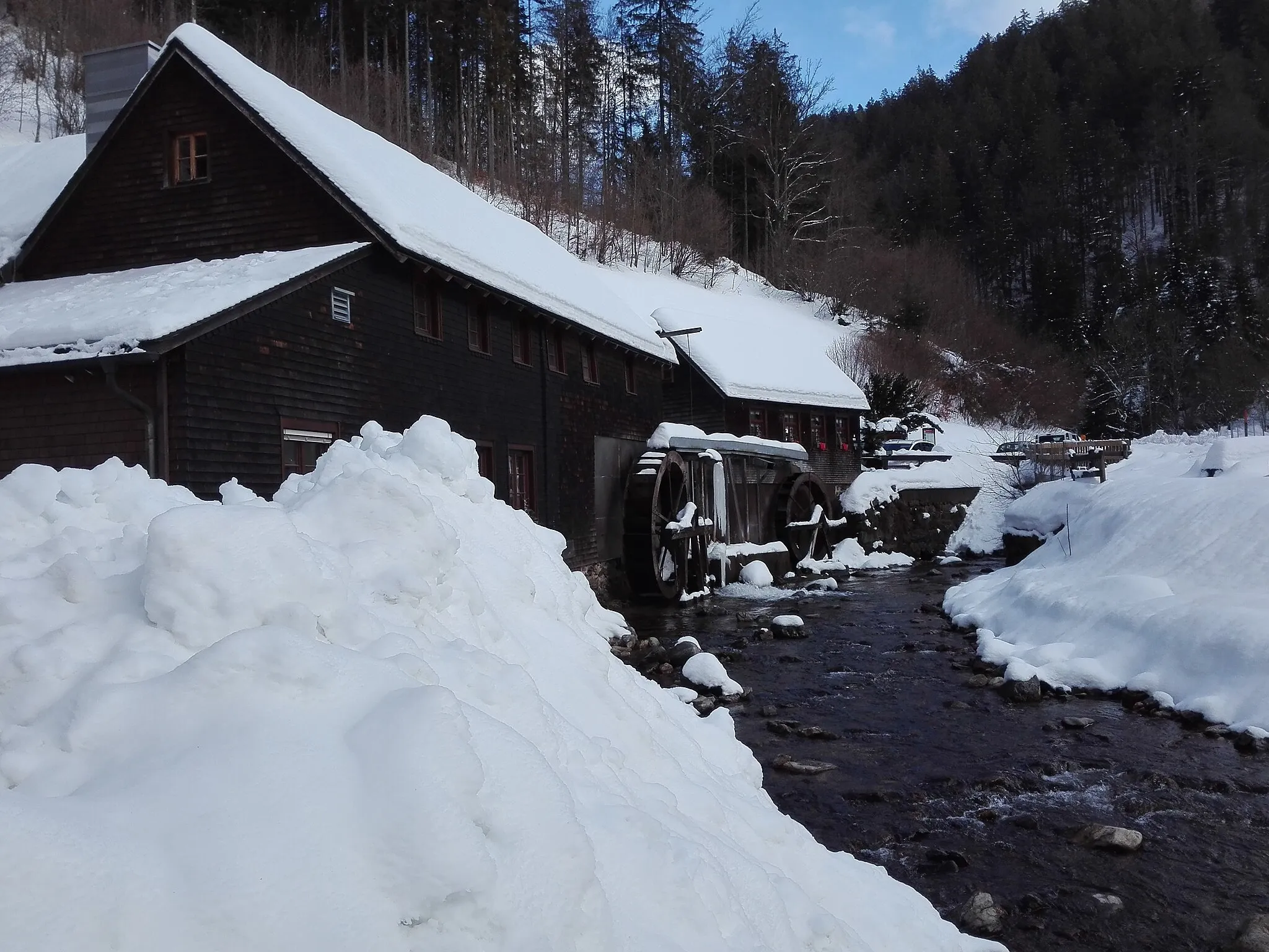 Photo showing: Die Hexenlochmühle im Winter 2019