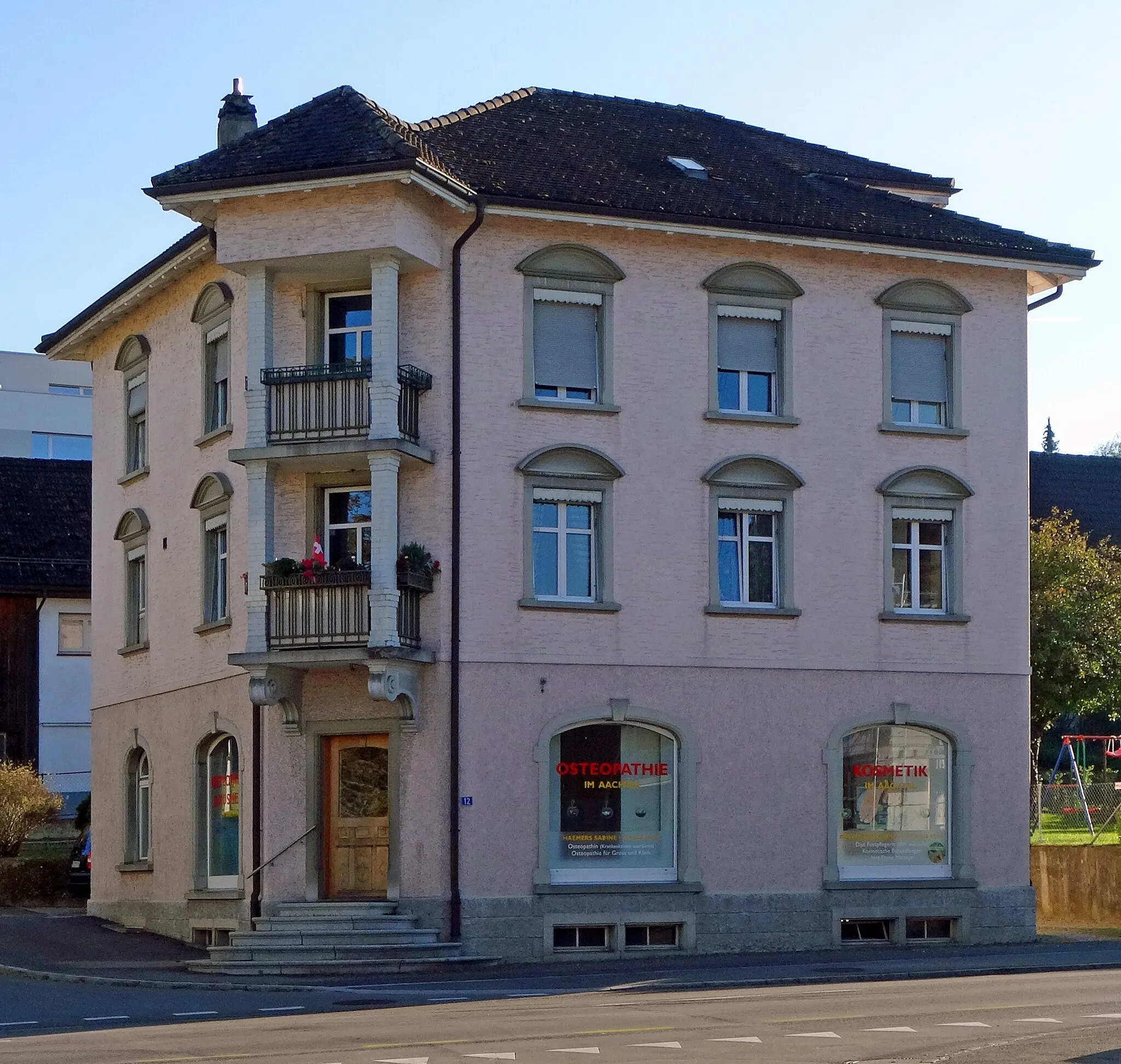 Photo showing: de:Eckhaus von 1910 in Riedt bei Erlen, Kanton Thurgau