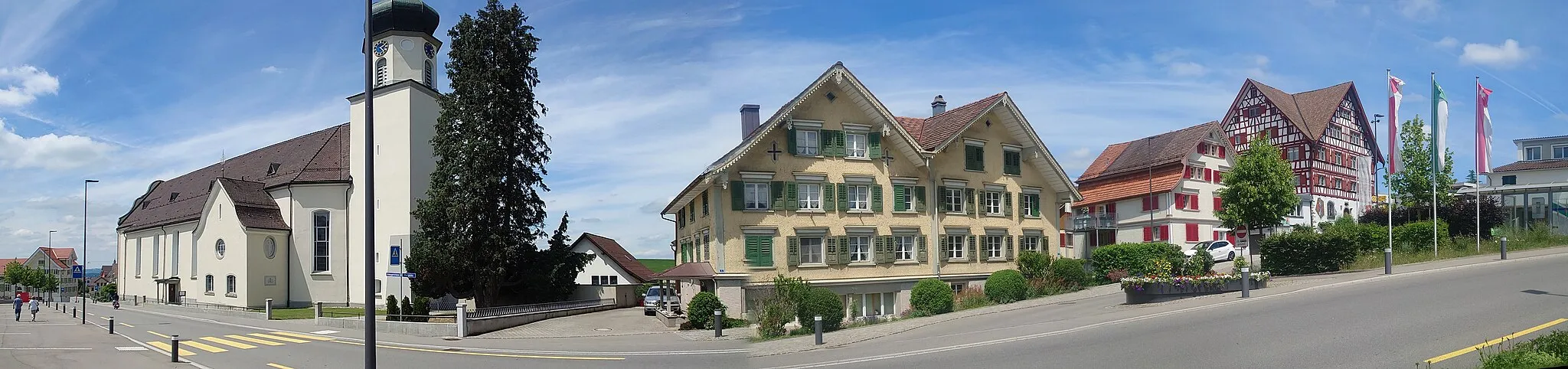 Photo showing: Panorama des Dorfzentrums Arnegg mit Kirche