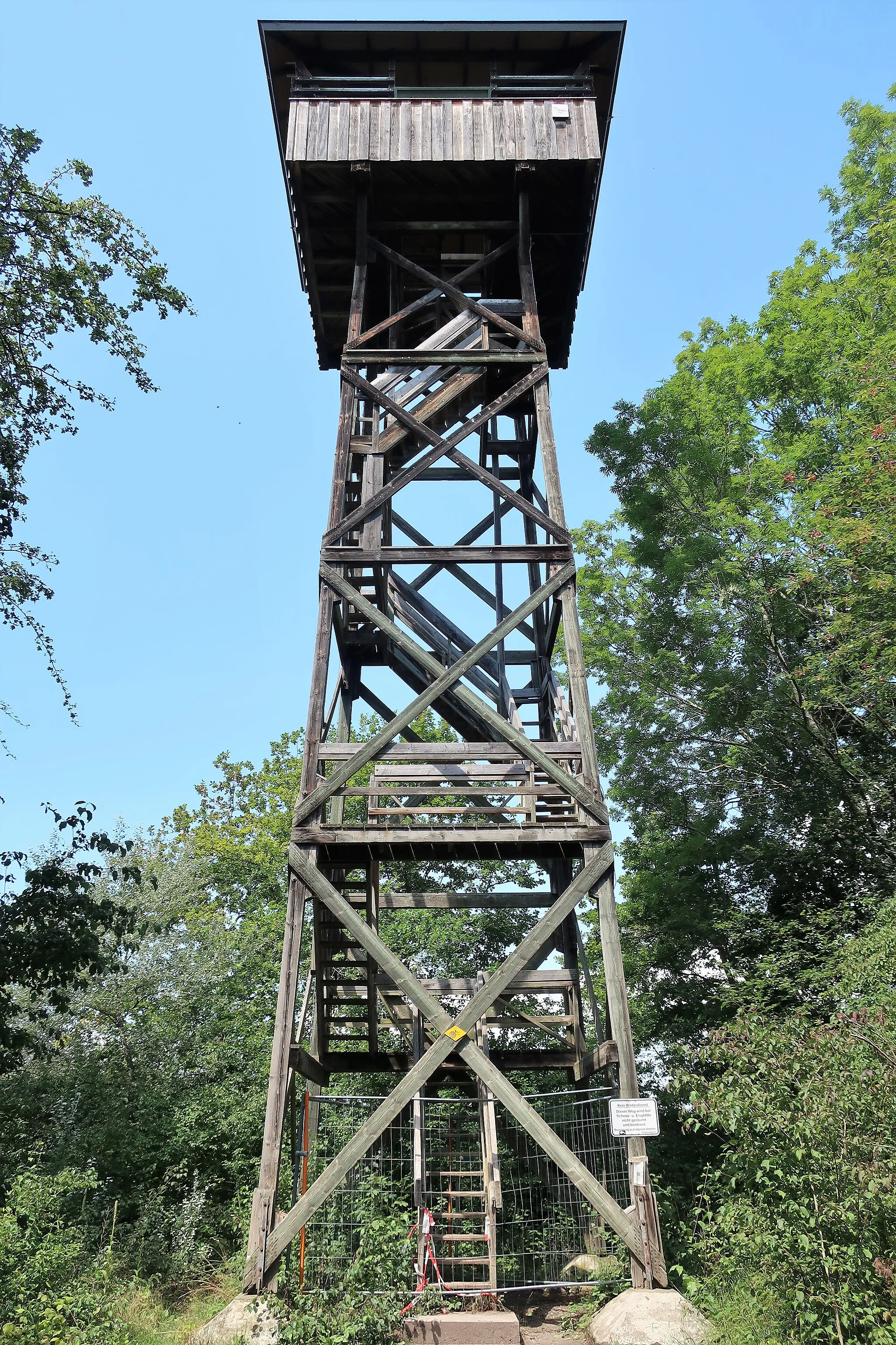 Photo showing: 18 m hoher Mettnau-Turm im Naturschutzgebiet Halbinsel Mettnau am Untersee südöstlich von Radolfzell.