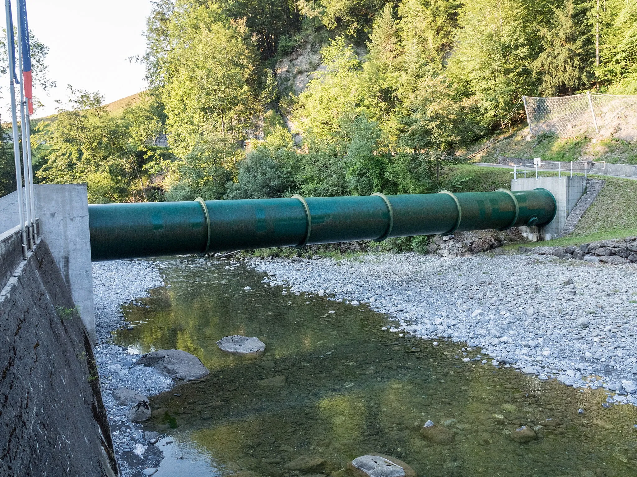 Photo showing: EBS Wernisberg Pipeline over the Muota River, Schwyz, Canton of Schwyz, Switzerland