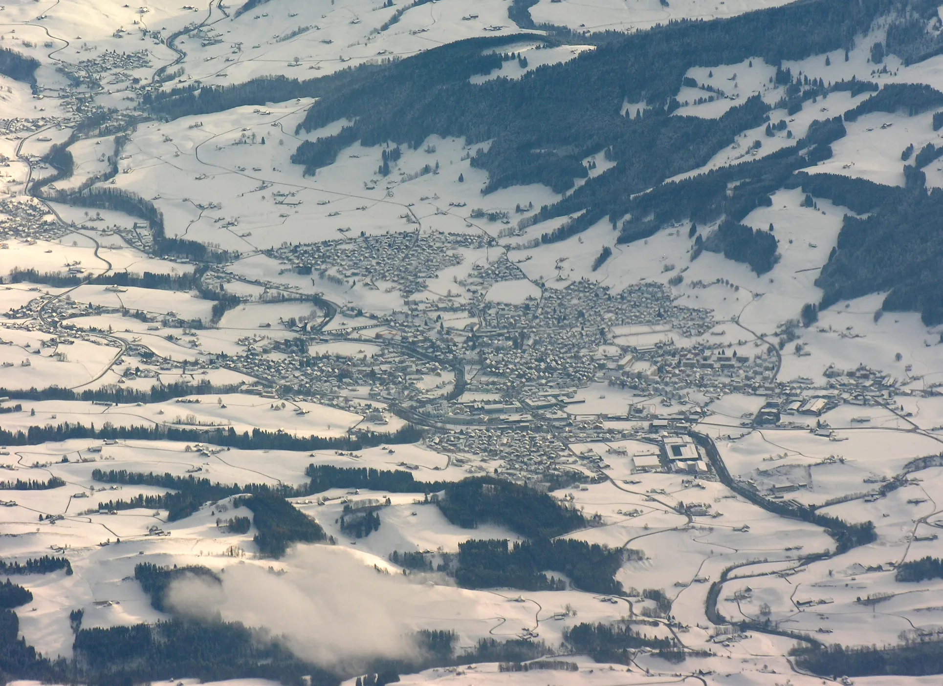 Photo showing: erial View of Appenzell from overhead Abtwil at 4280 m asl