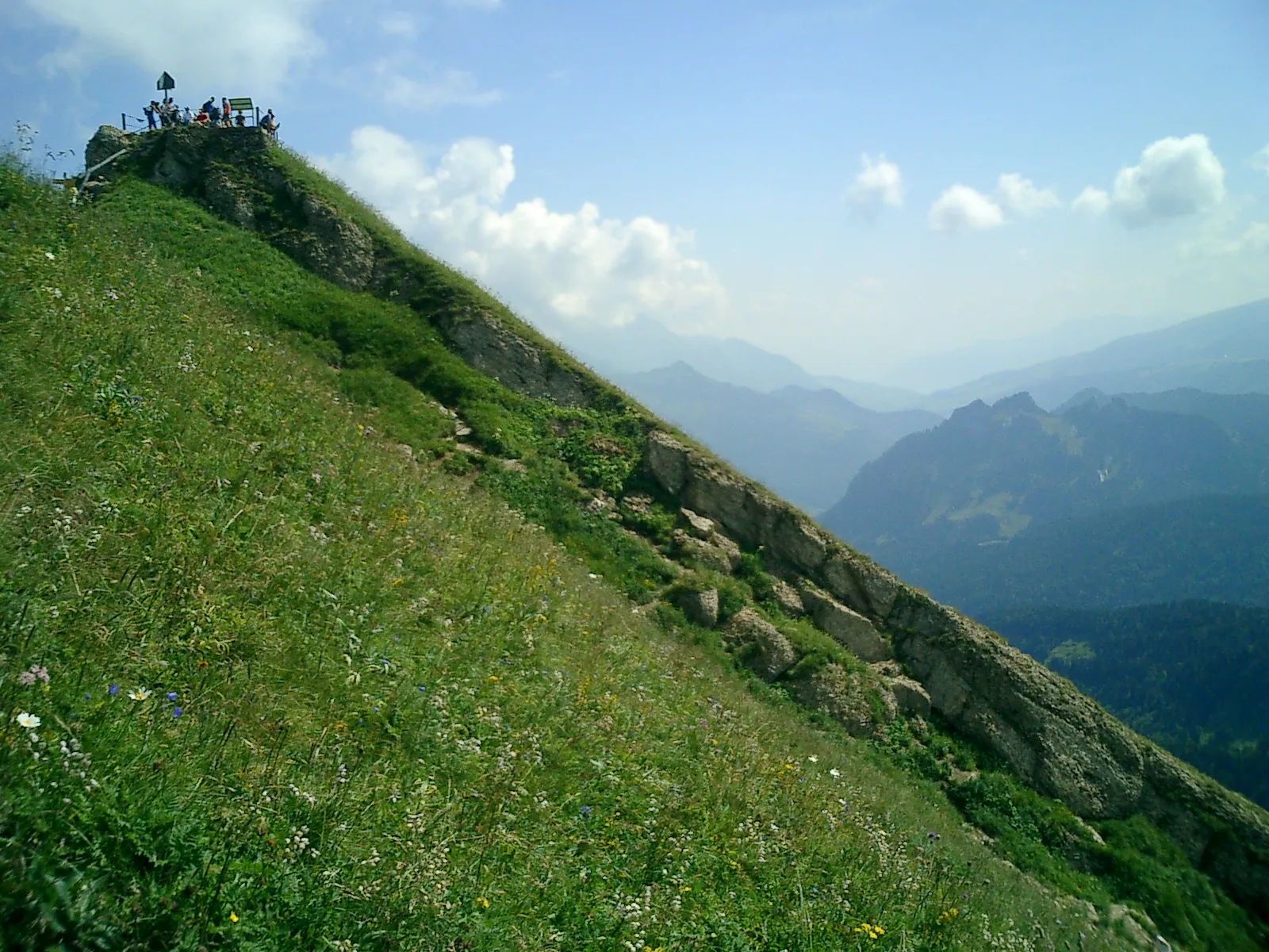 Photo showing: Gipfel-Fotografie von Südwesten aus auf den Speer (Berg)