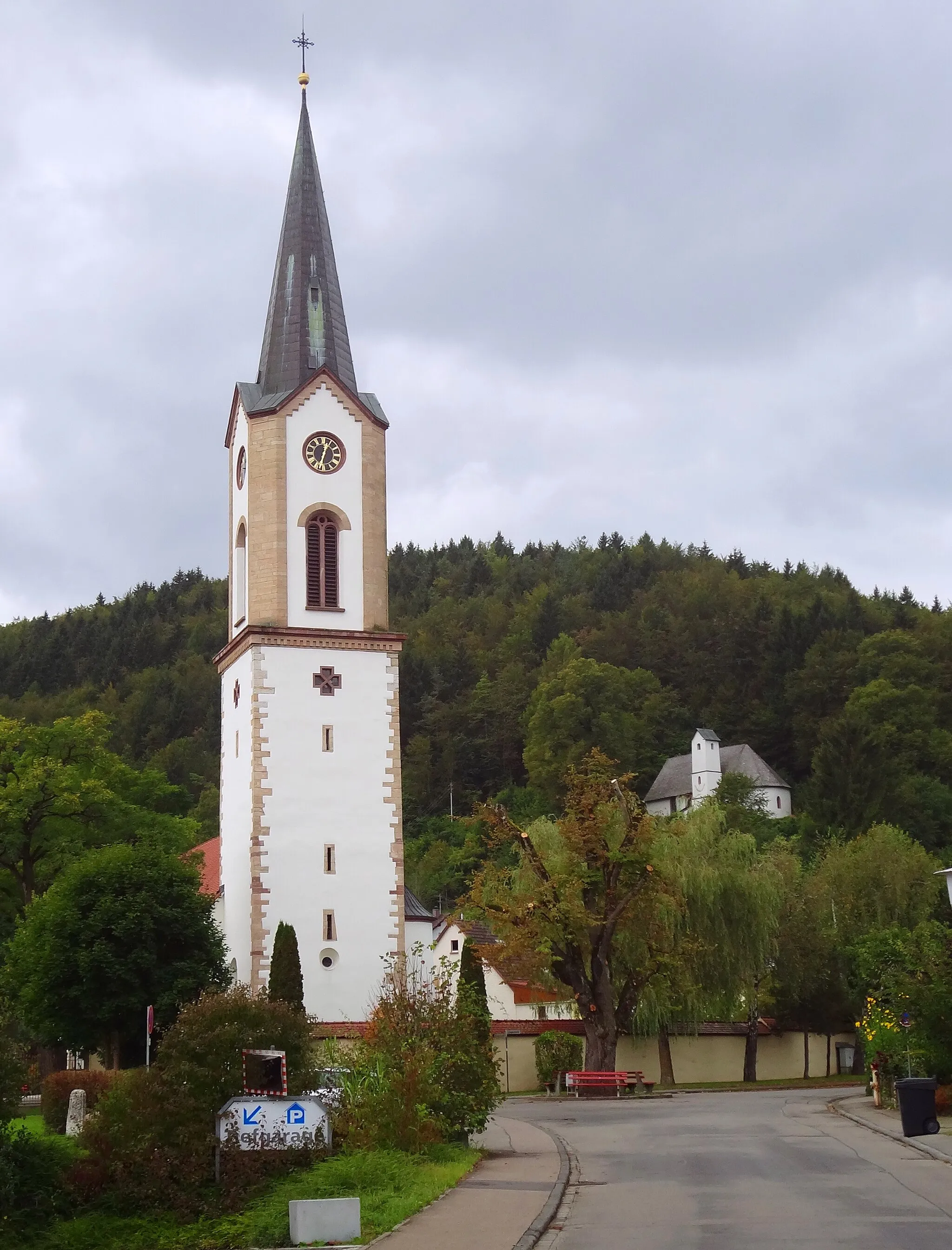 Photo showing: St. Marienkirche in Kirchen-Hausen und Antonius-Kapelle