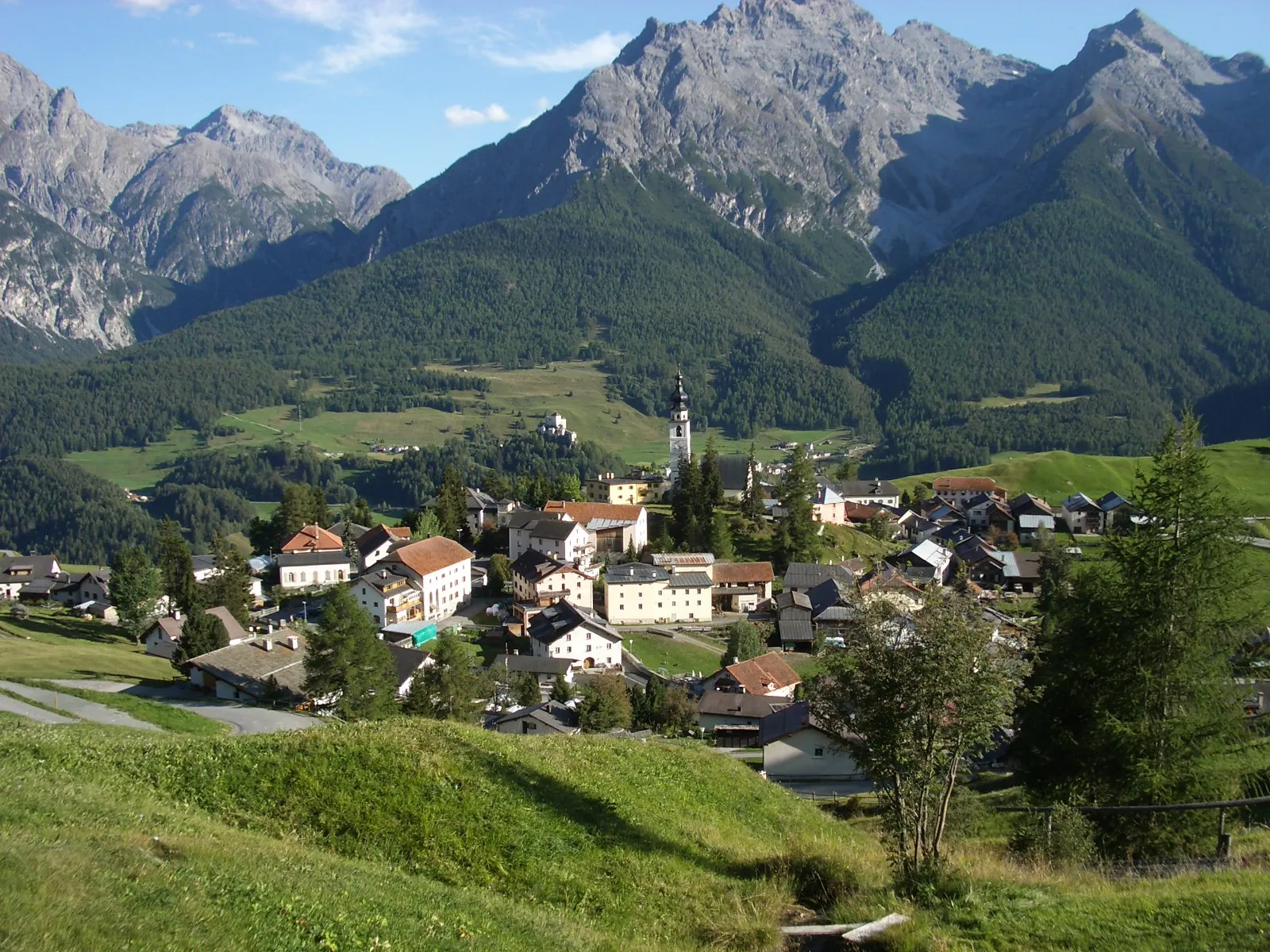 Photo showing: Ftan GR, Switzerland

self-made, September 2006