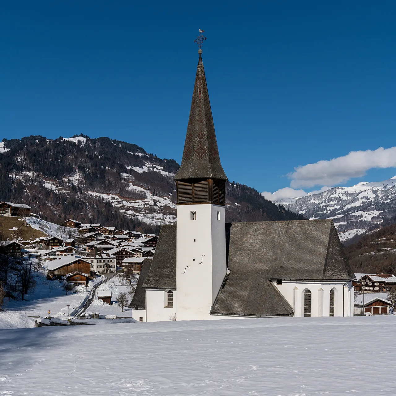 Photo showing: Reformierte Kirche in Jenaz (GR)