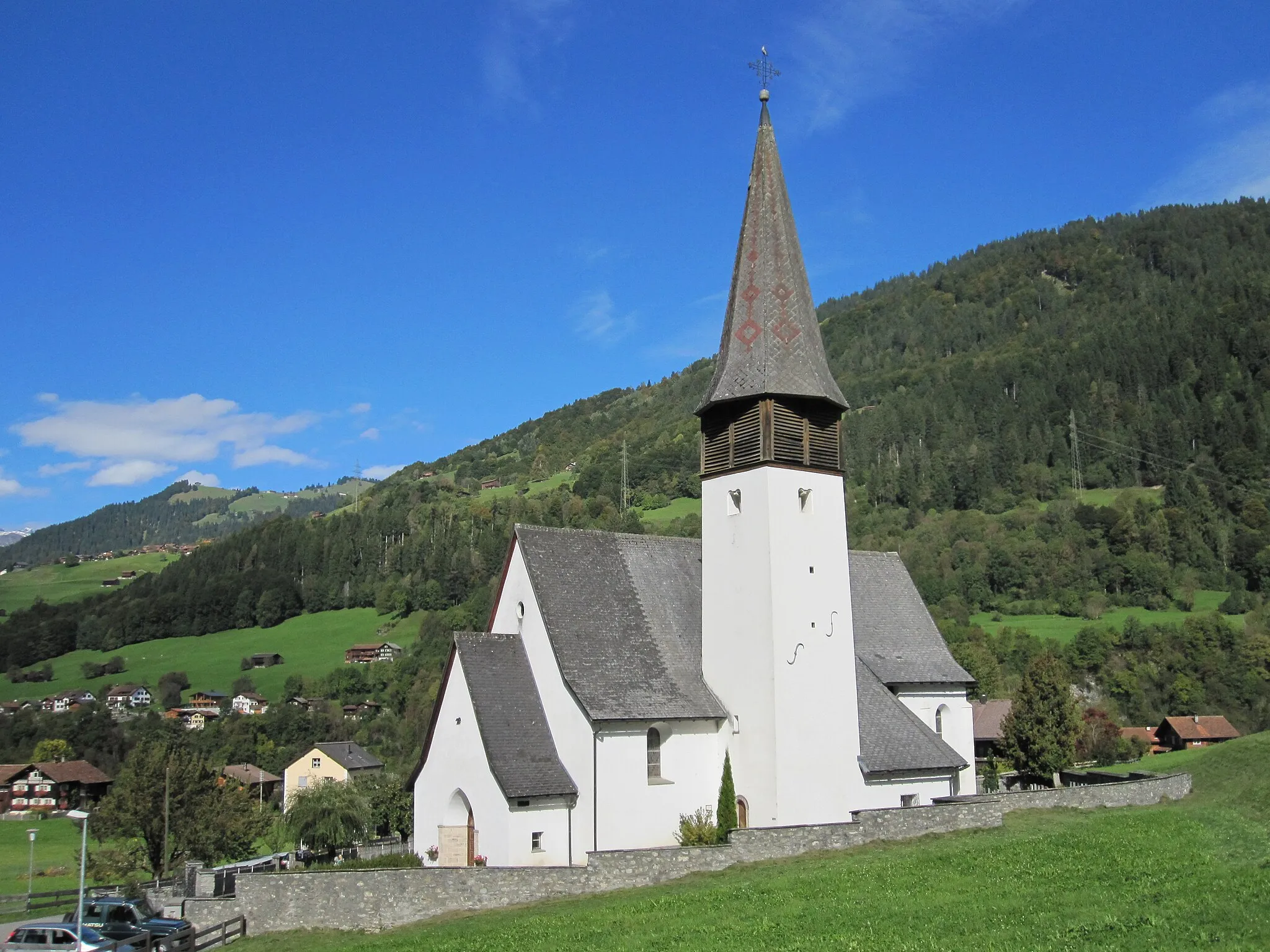 Photo showing: reformierte Kirche Jenaz (Kanton Graubünden)