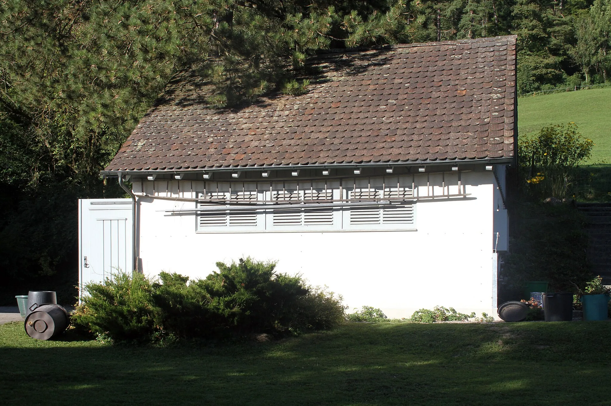Photo showing: Garagegebäude Risistr. 12