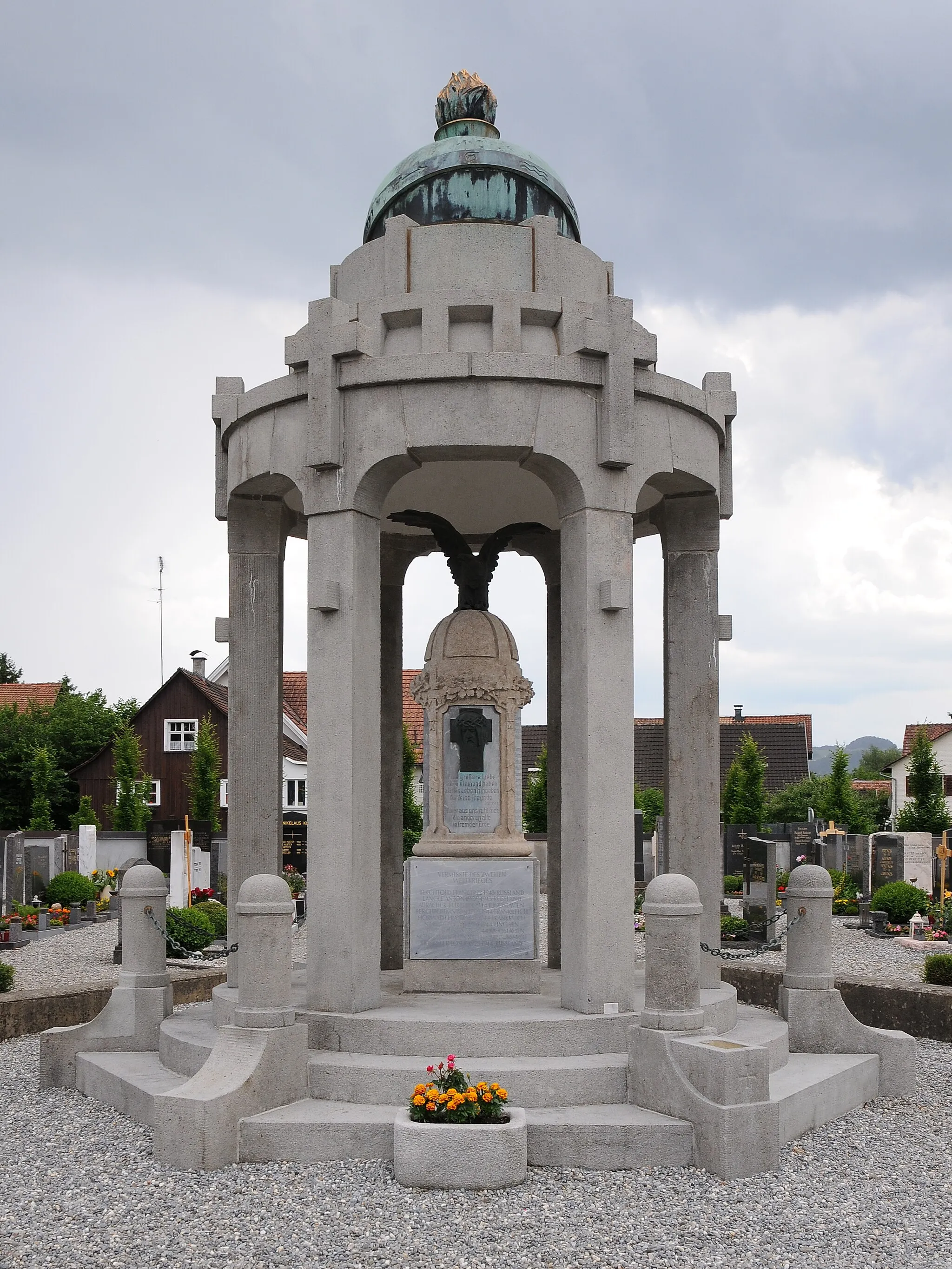 Photo showing: Kriegerdenkmal nach Plan von Johann Jehly, ausgeführt von Xafer Muther, 1930 in Fußach; Info Dieses Objekt steht unter Denkmalschutz.