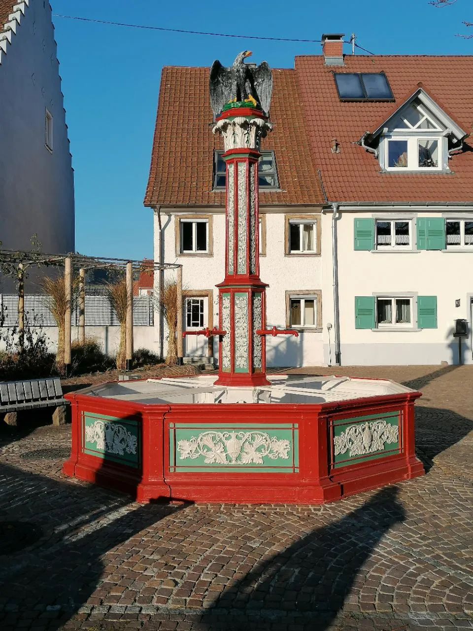 Photo showing: Wunderschöner Brunnen frisch gerichtet