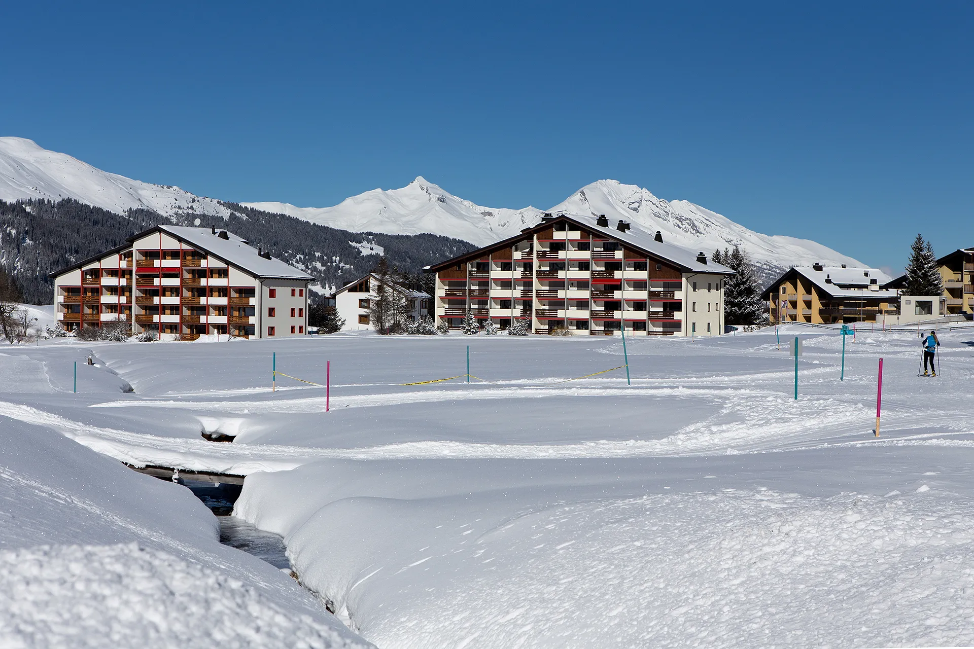 Photo showing: Überbauung Oberbergstrasse und Langlaufloipe in Parpan (GR)