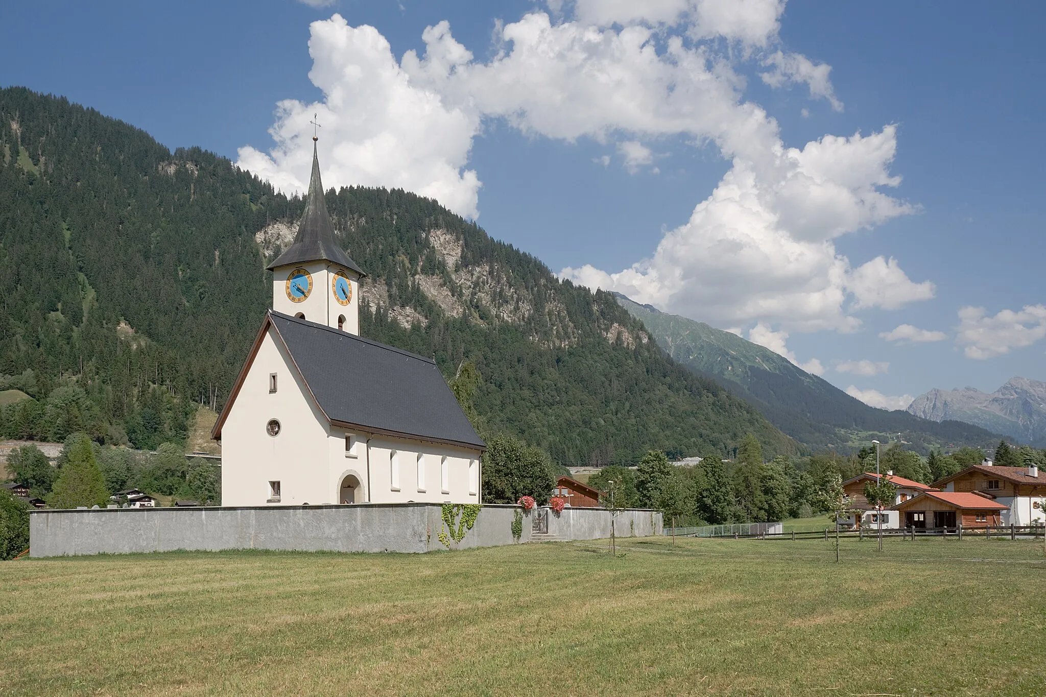 Photo showing: Die Kirche von Serneus, Schweiz