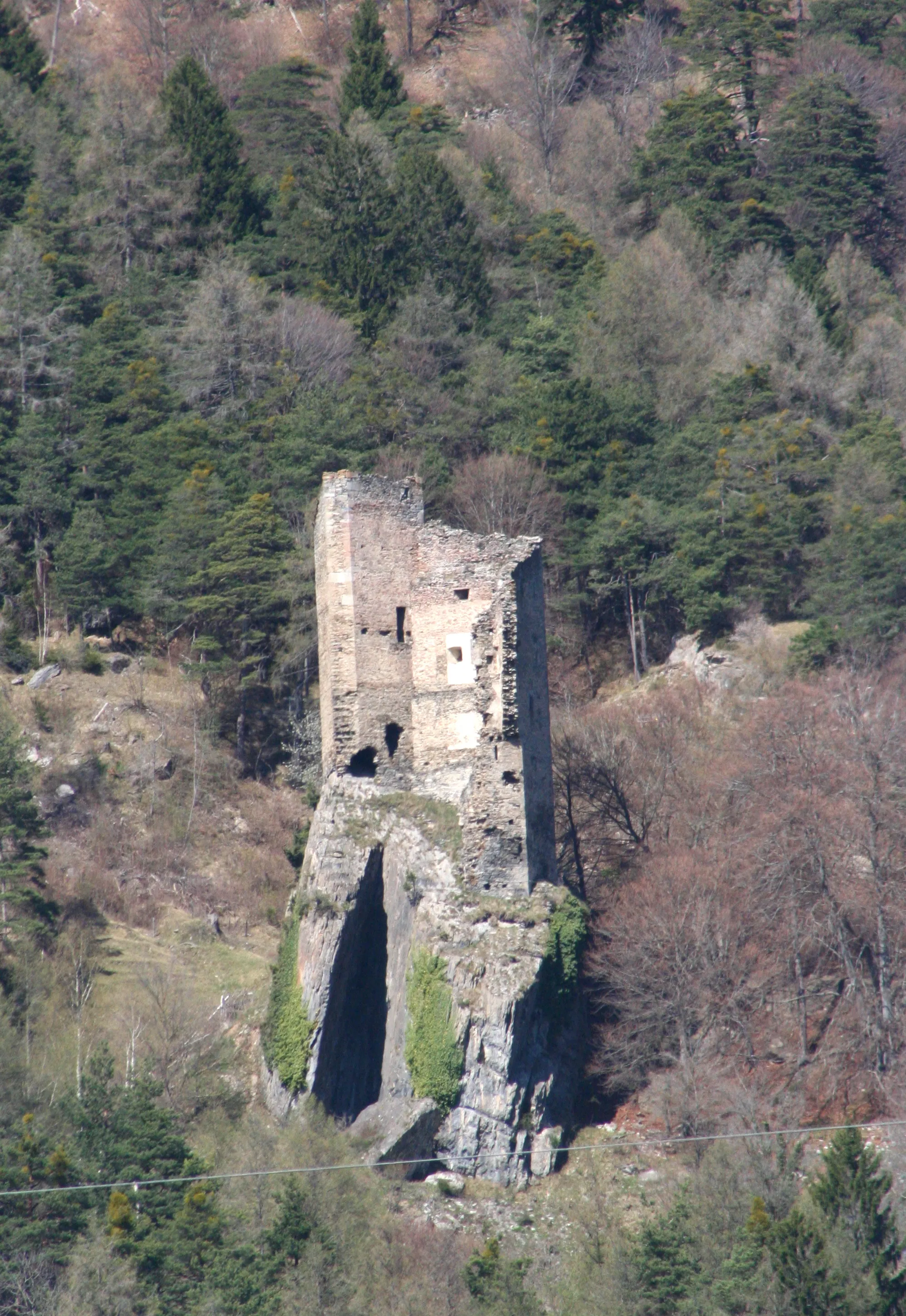 Photo showing: Ruine Haldenstein
