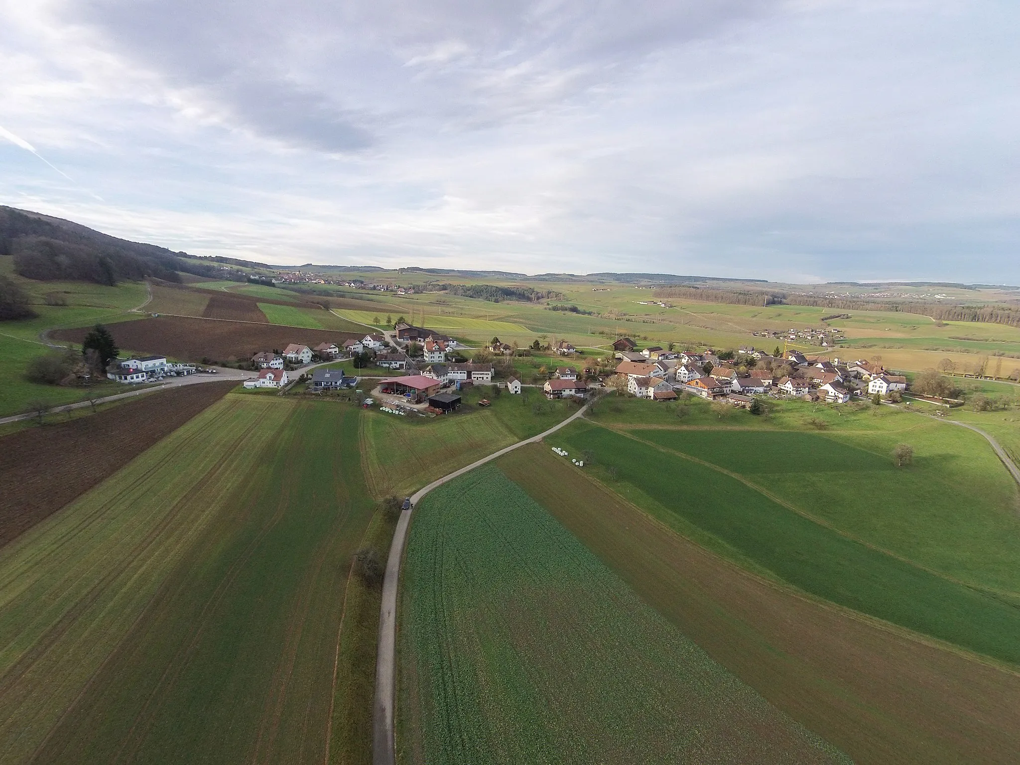 Photo showing: Switzerland, Canton of Schaffhausen, QC aerial picture of Opfertshofen