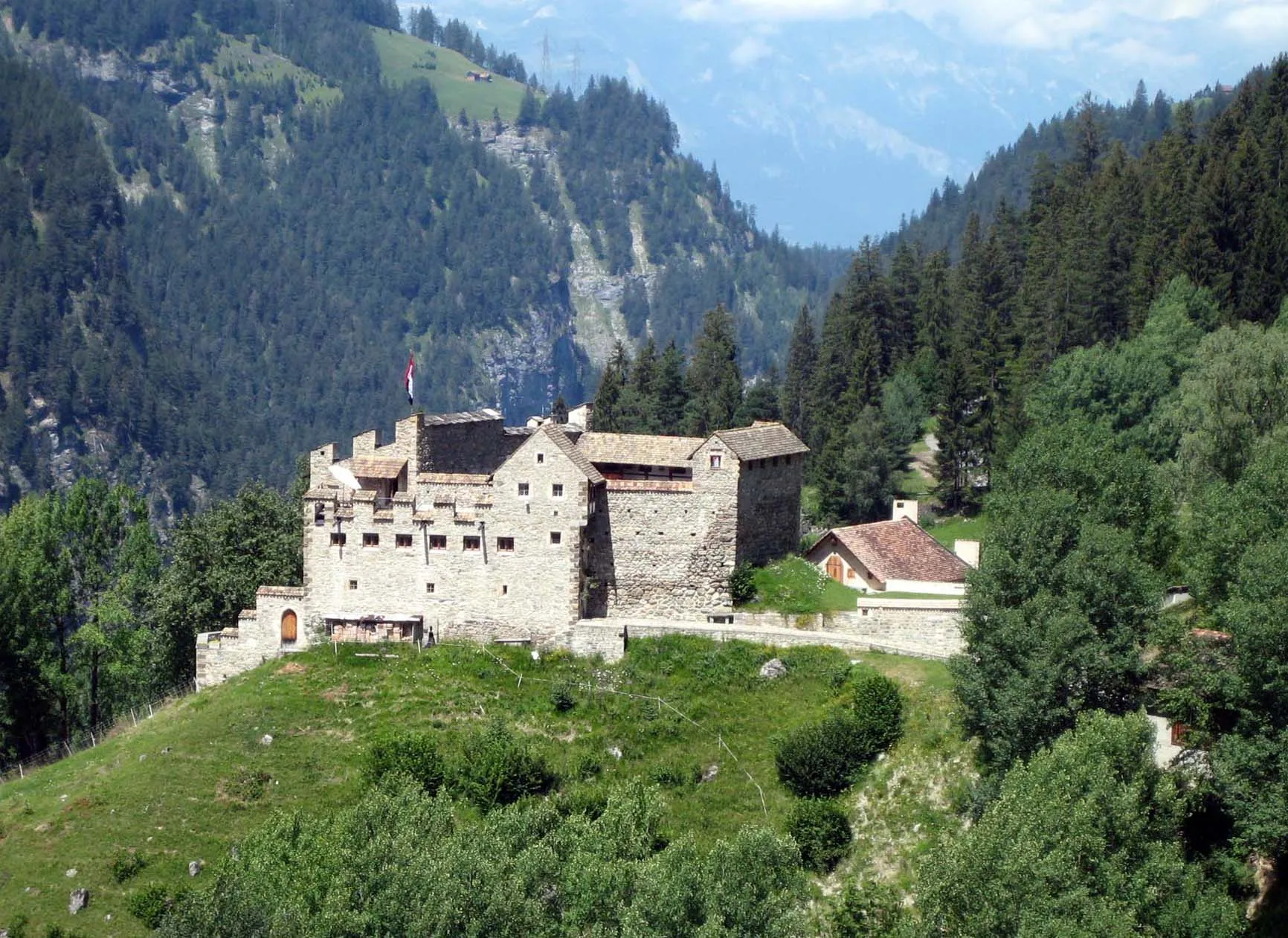 Photo showing: Burg Haselstein