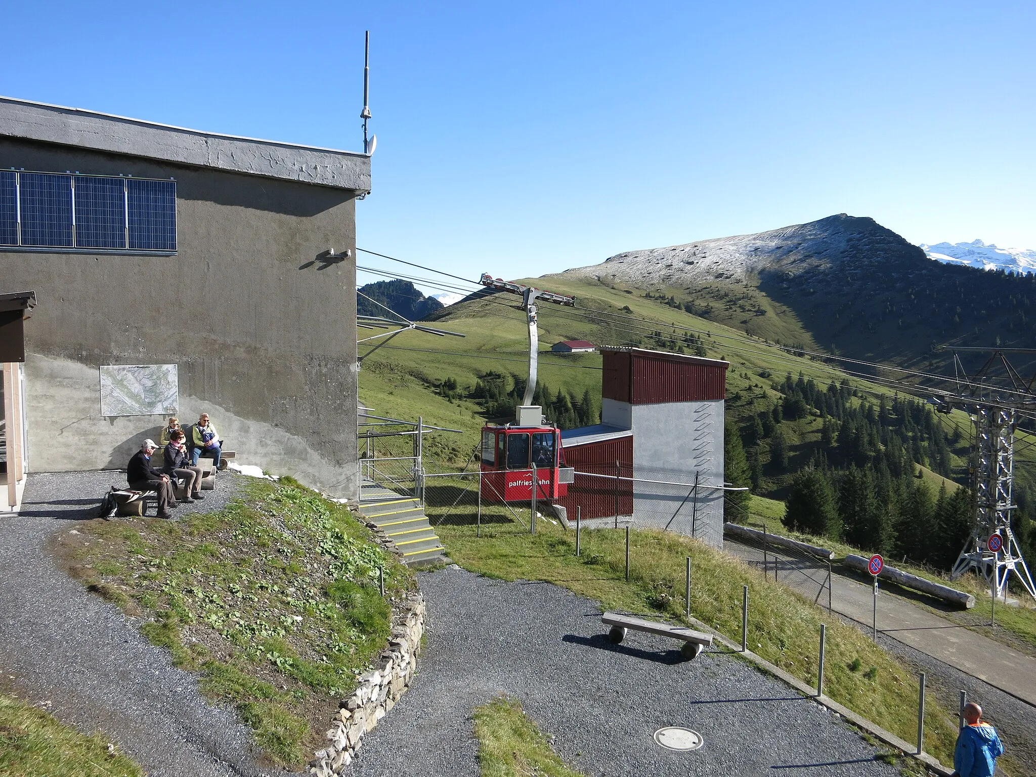 Photo showing: Cablecar Palfriesbahn, Switzerland