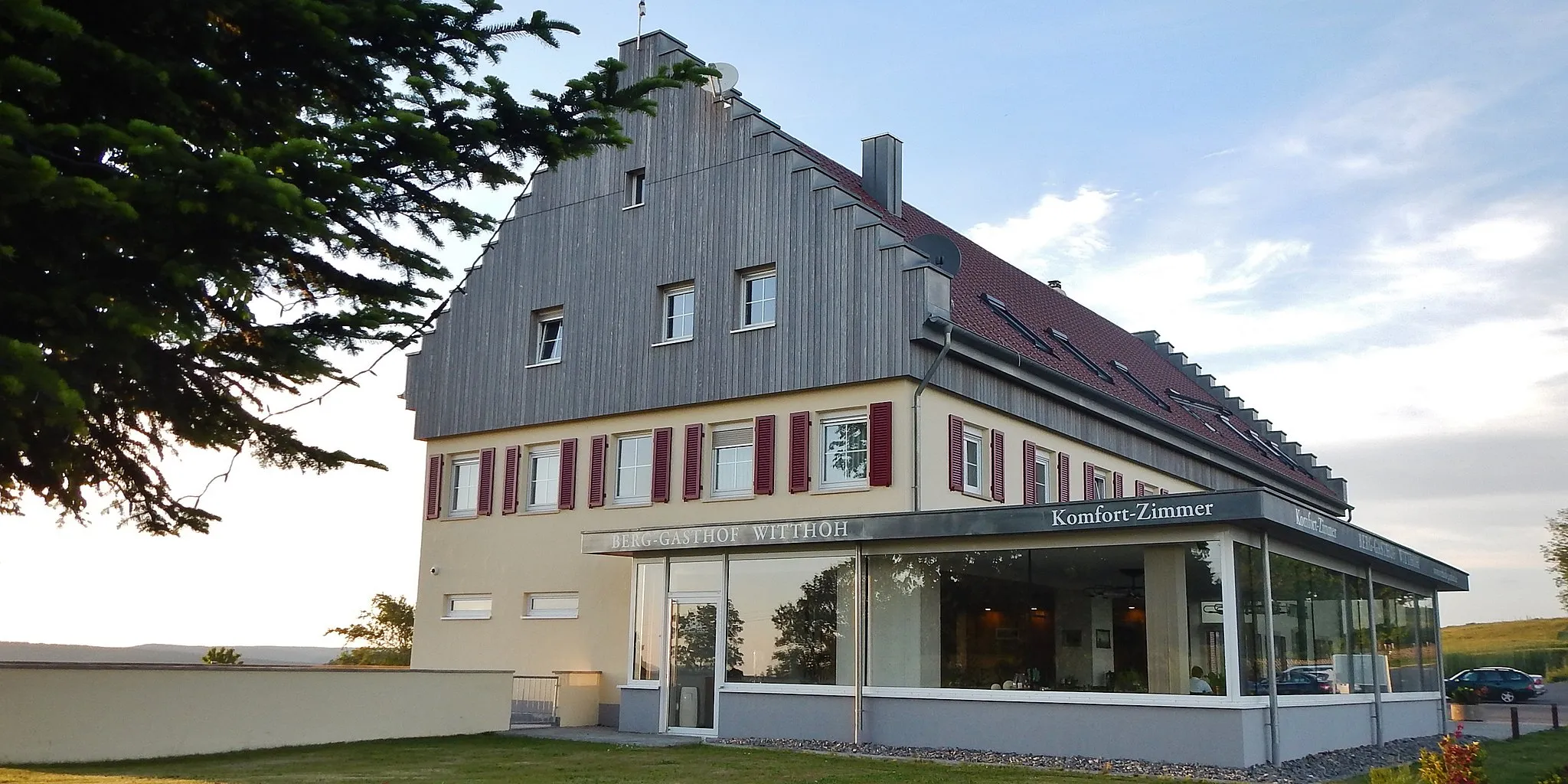 Photo showing: Berg-Gasthof Witthoh bei Immendingen-Hattingen