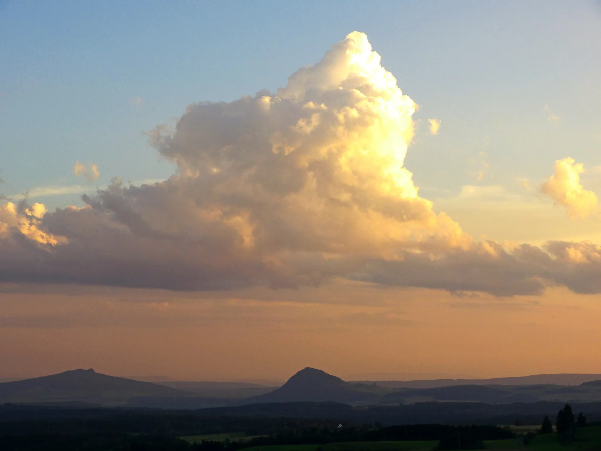 Photo showing: A Big Cloud Over The Hegau