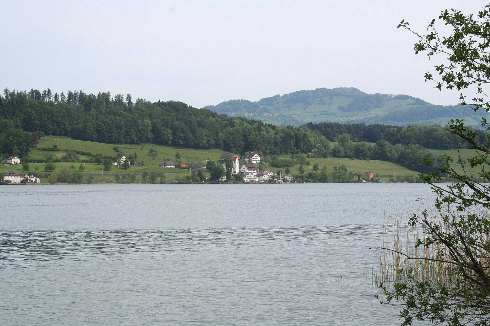 Photo showing: Bollingen am Obersee in der Gemeinde de:Rapperswil-Jona, Ansicht von Süden