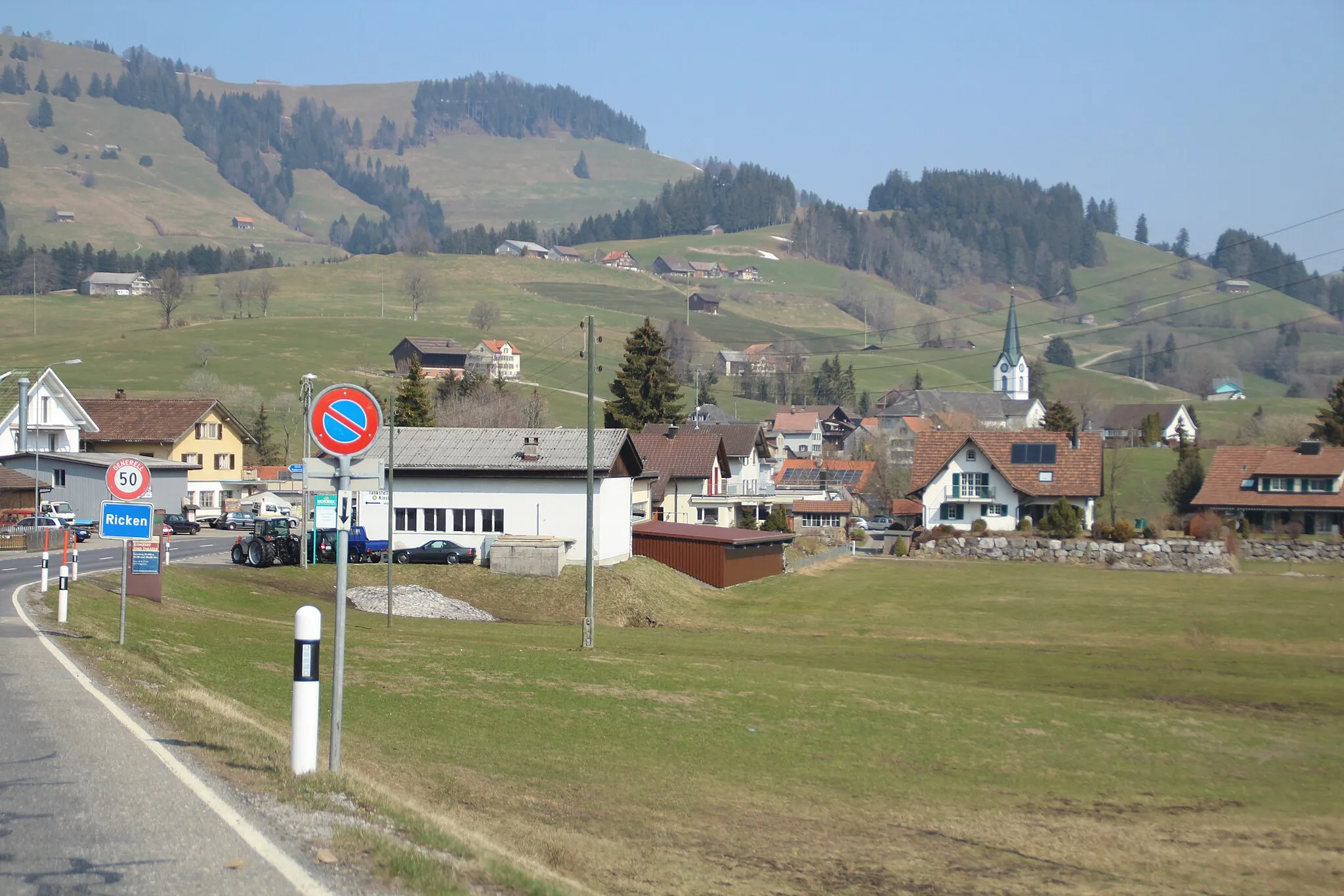 Photo showing: Einfahrt nach Ricken von Kaltbrunn, Uznach und Gommiswald her.