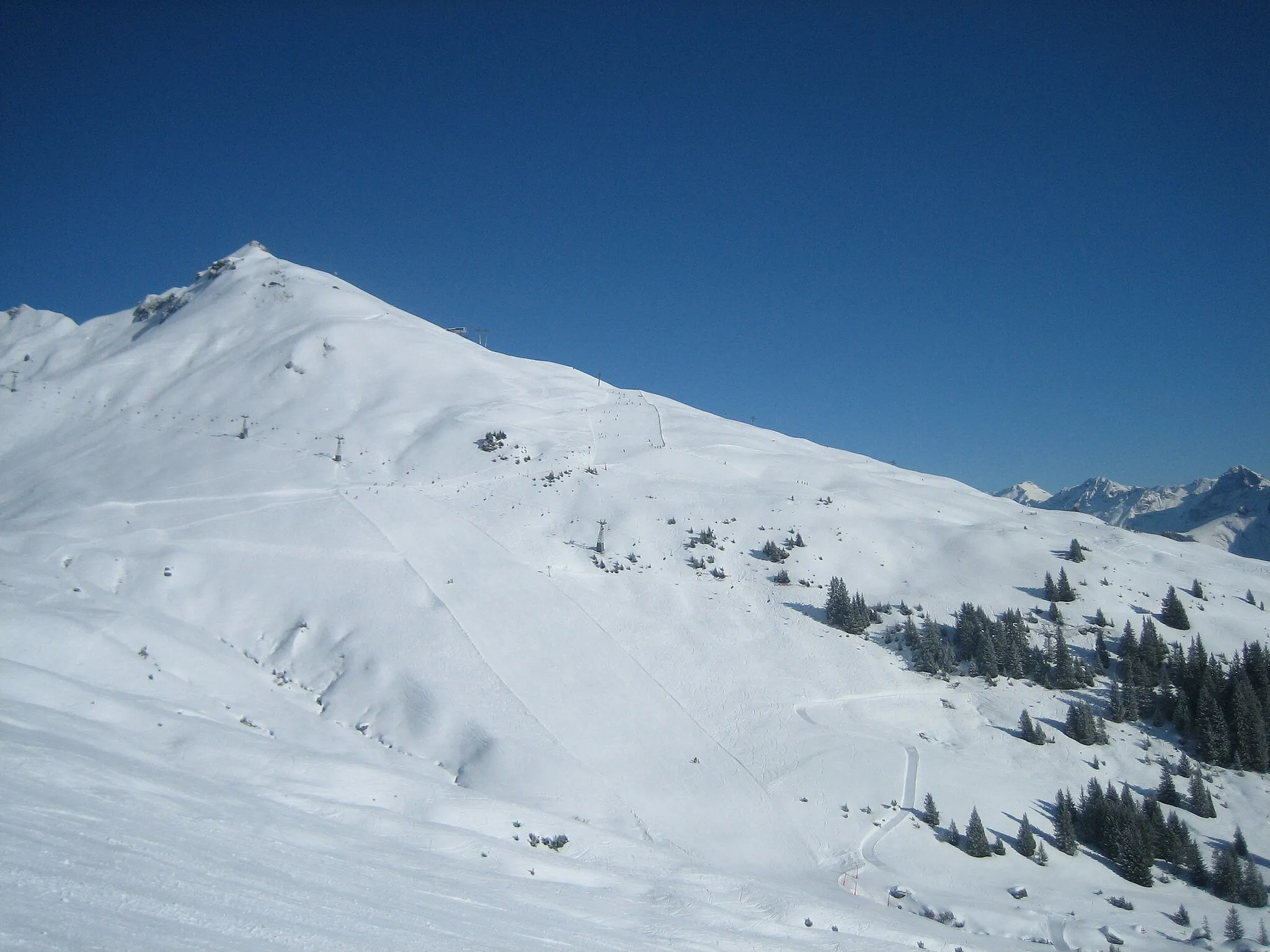 Photo showing: Skigebiet Elm Schabell