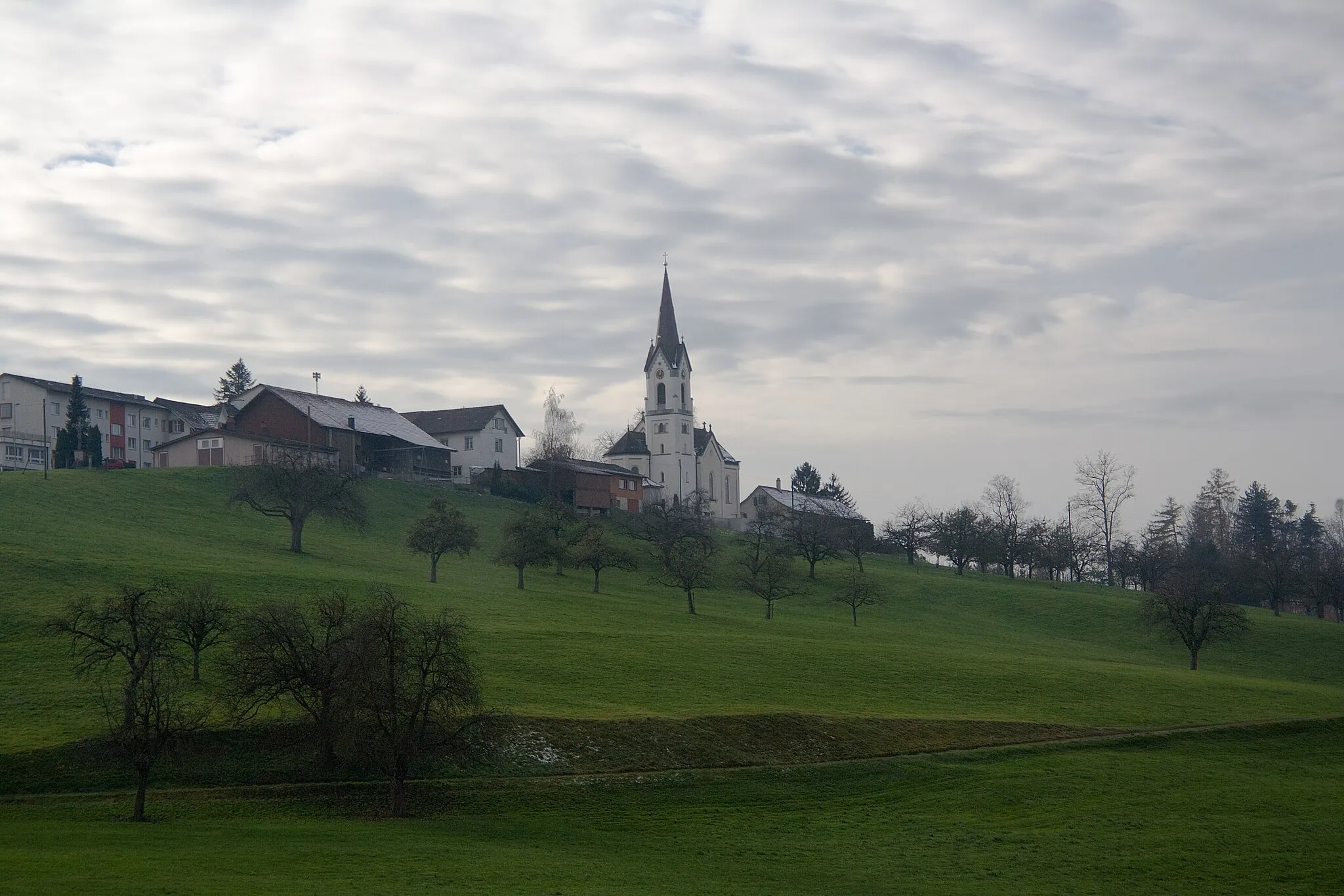 Photo showing: St. Pelagiberg mit Kirche und Altersheim, Gemeinde Hauptwil-Gottshaus, Schweiz