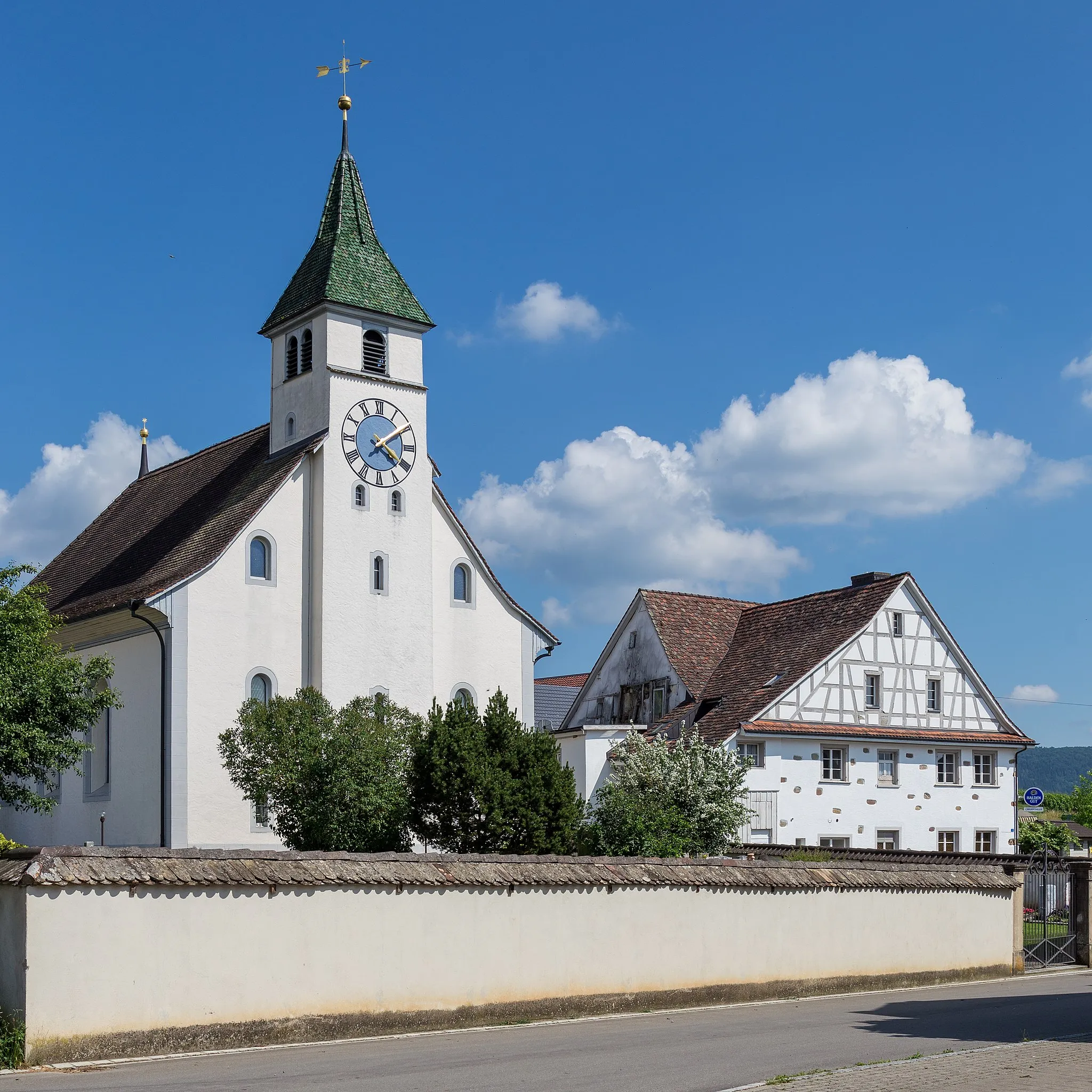 Photo showing: Church in Oberhallau, canton of Schaffhausen