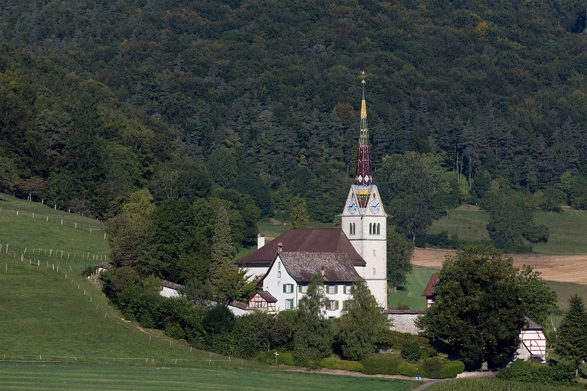 Photo showing: Reformierte Kirche mit Pfarrhaus, Pfarrscheune und anderen Nebengebäuden in Merishausen (SH)