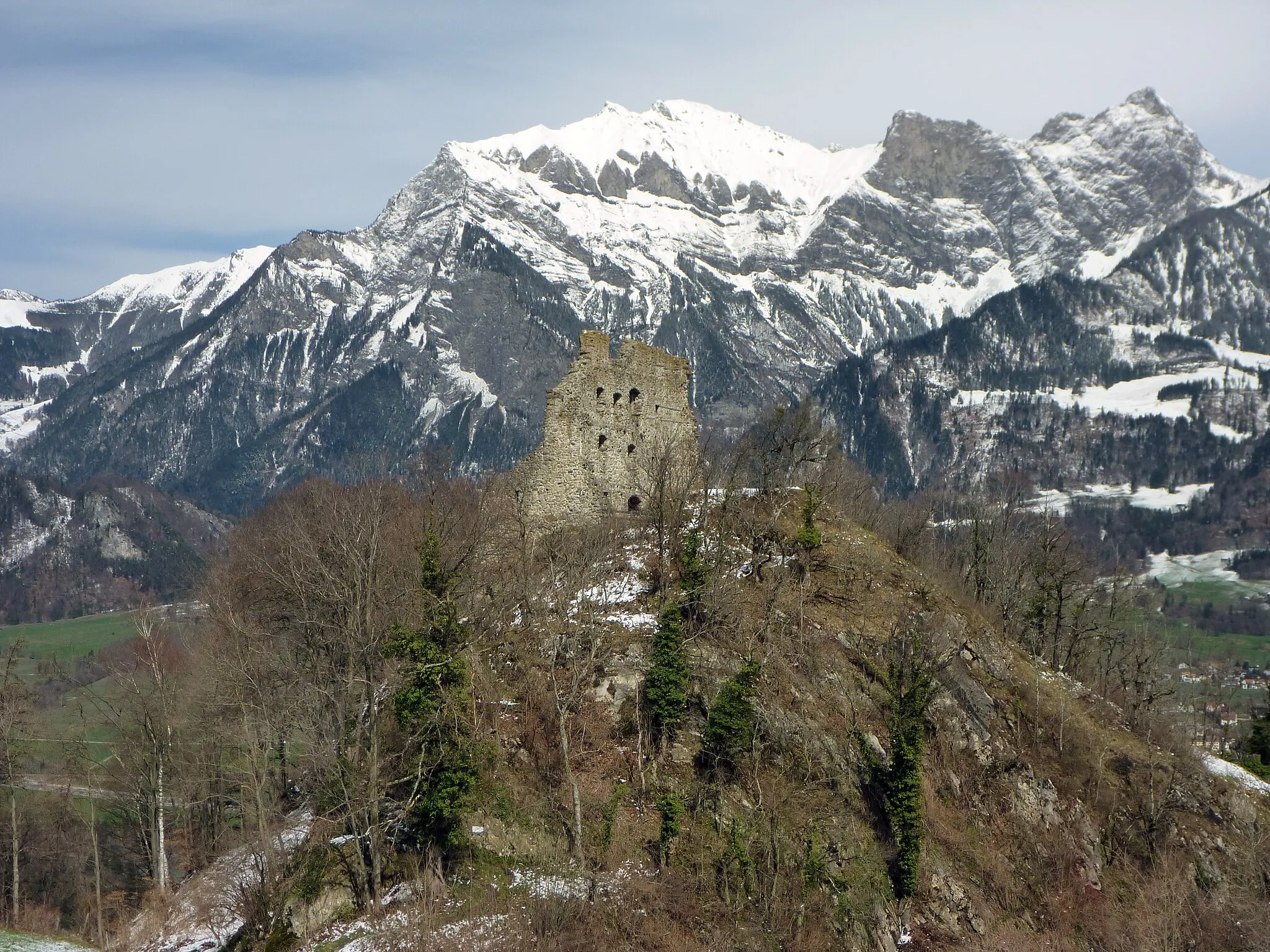 Photo showing: Porta Romana Burg Pfäfers. St.Gallen