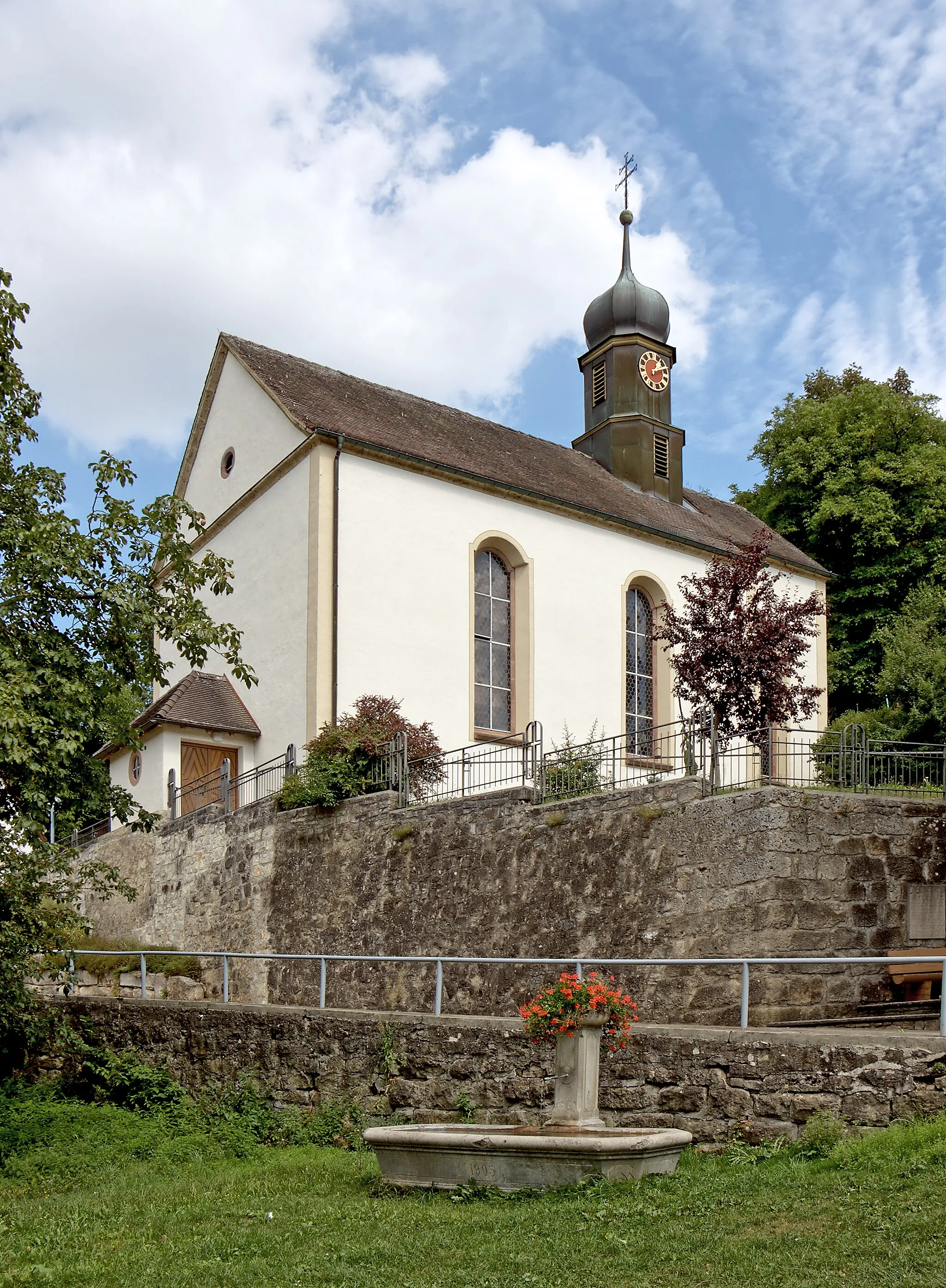 Photo showing: Catholic church St. Martin in Stühlingen-Grimmelshofen, Germany. The church was built in the second half of the 17th century.