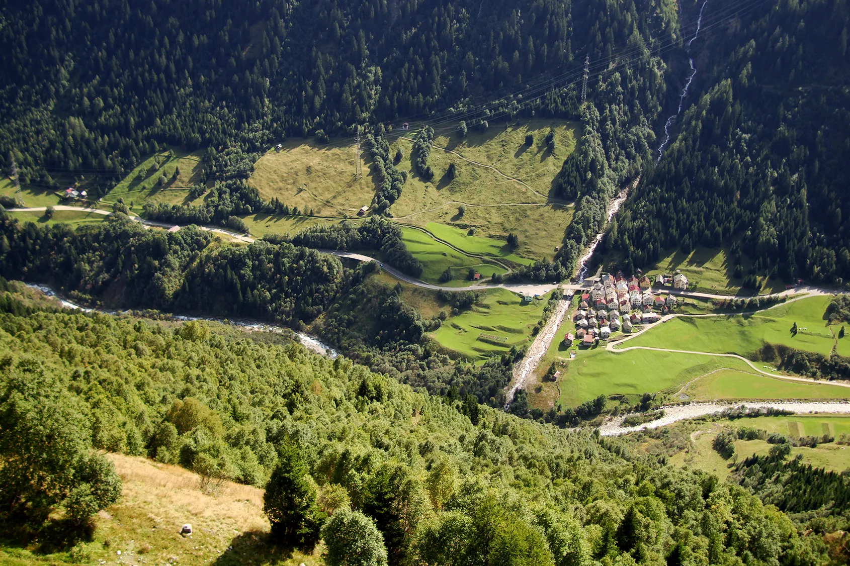 Photo showing: Airlonia village in the municipality of Airolo in Ticino, Switzerland