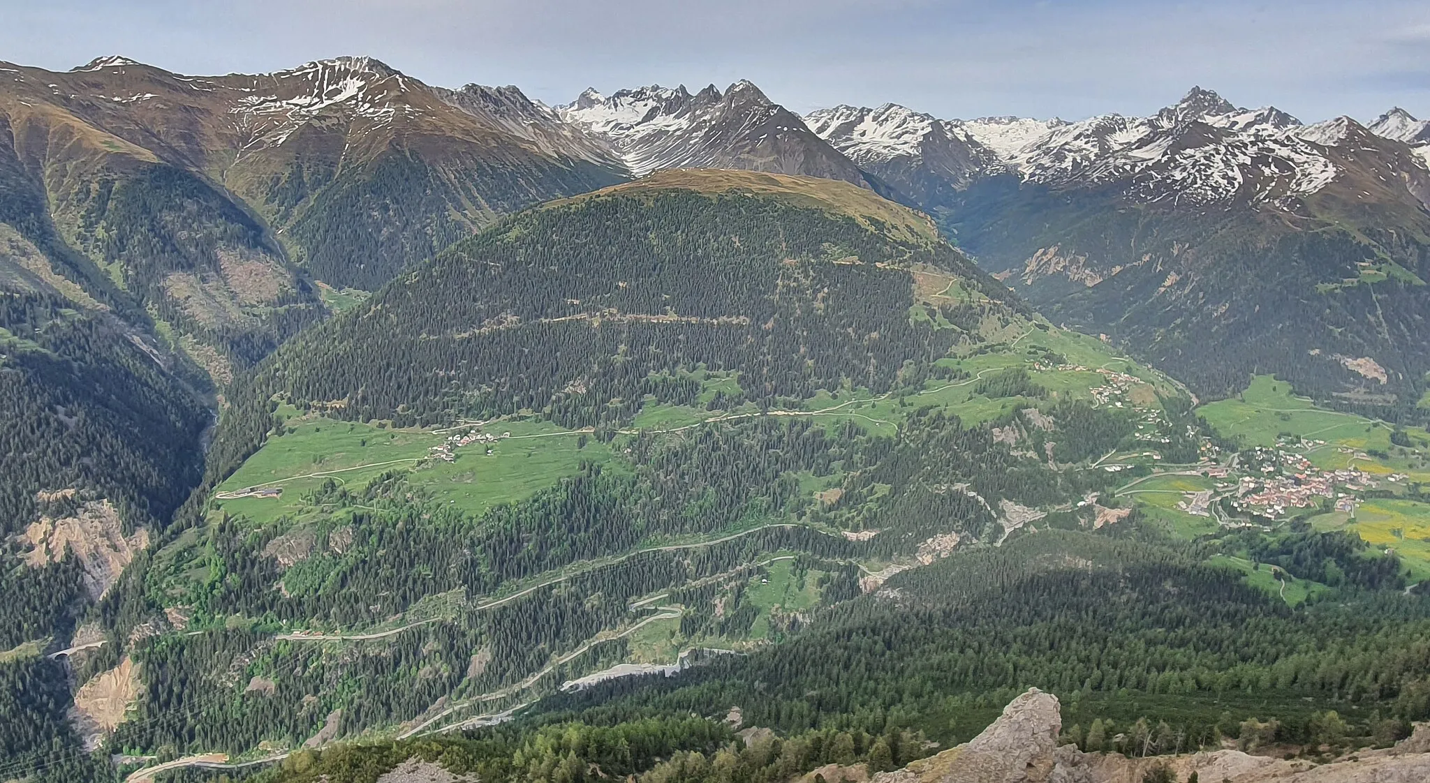 Photo showing: Cuolm da Latsch, picture taken from Chavagl Grond (Bergün/Bravuogn - Filisur, Grison, Switzerland)