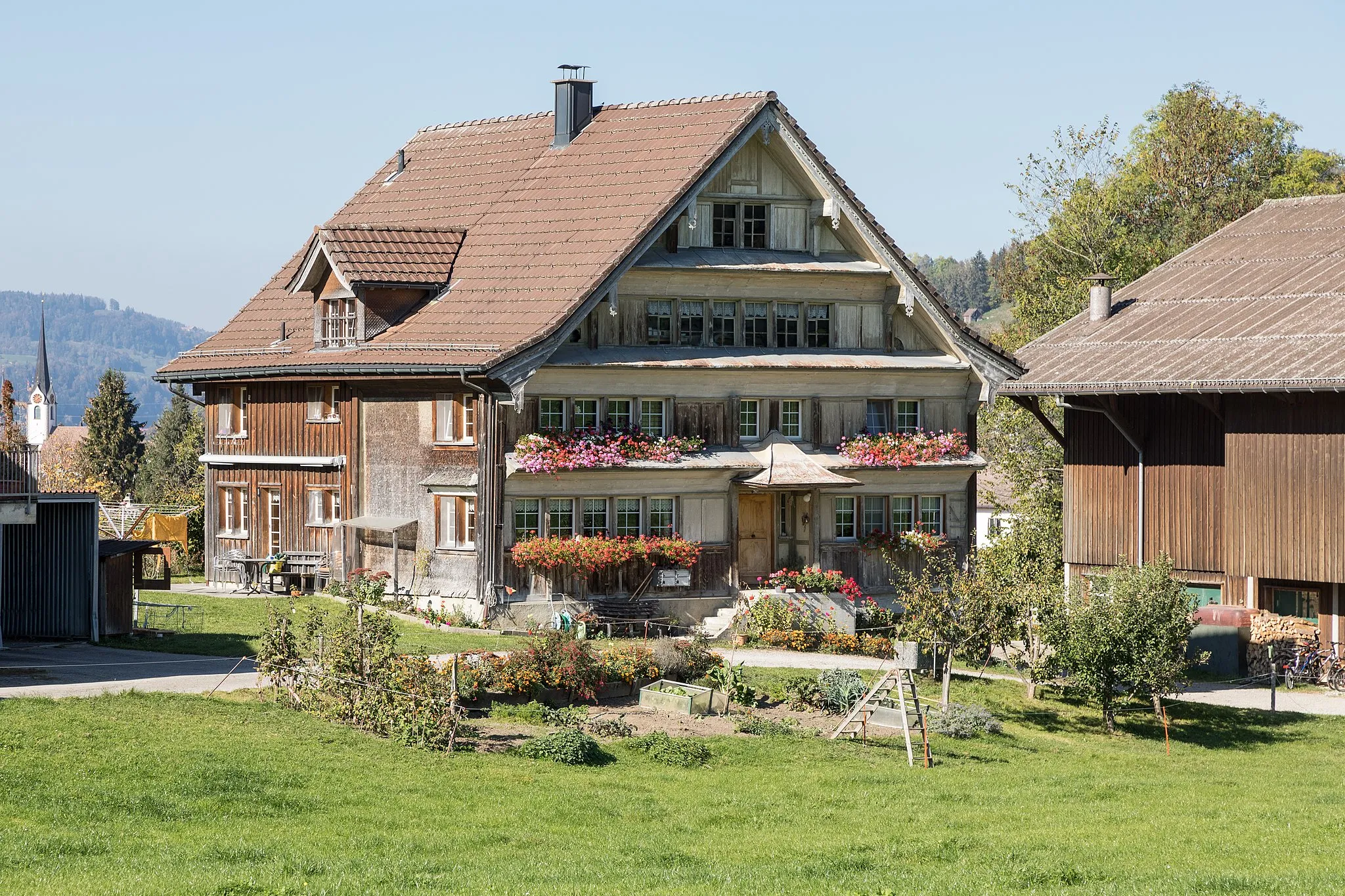 Photo showing: Ländliches Haus an der Strasse "Oberer Steinenbach" in Ebnat-Kappel